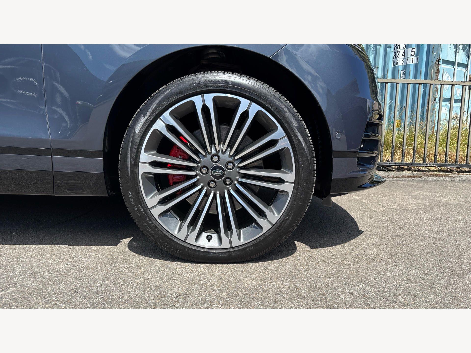 Land Rover Range Rover Velar view 9