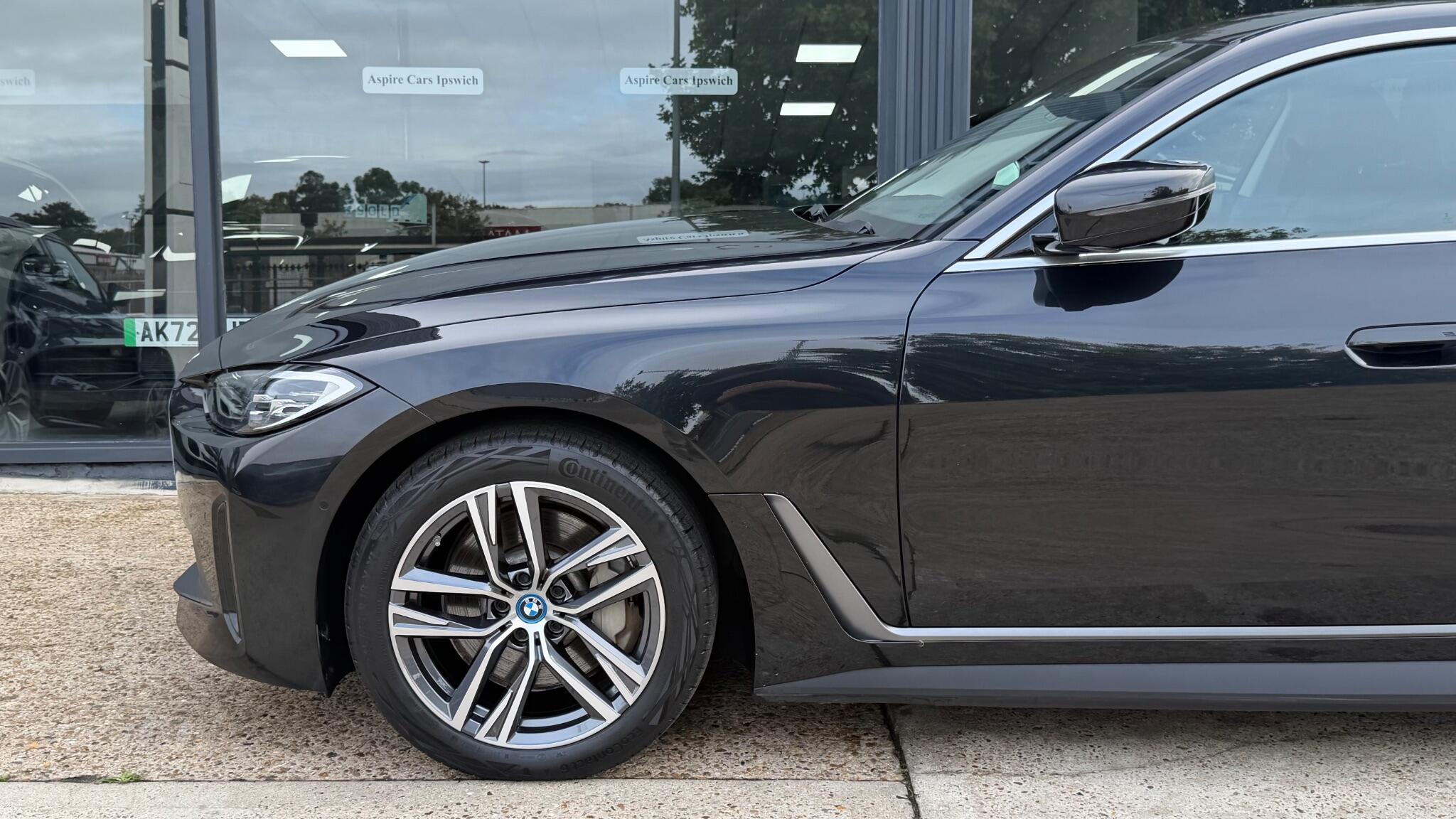 BMW I4 view 15