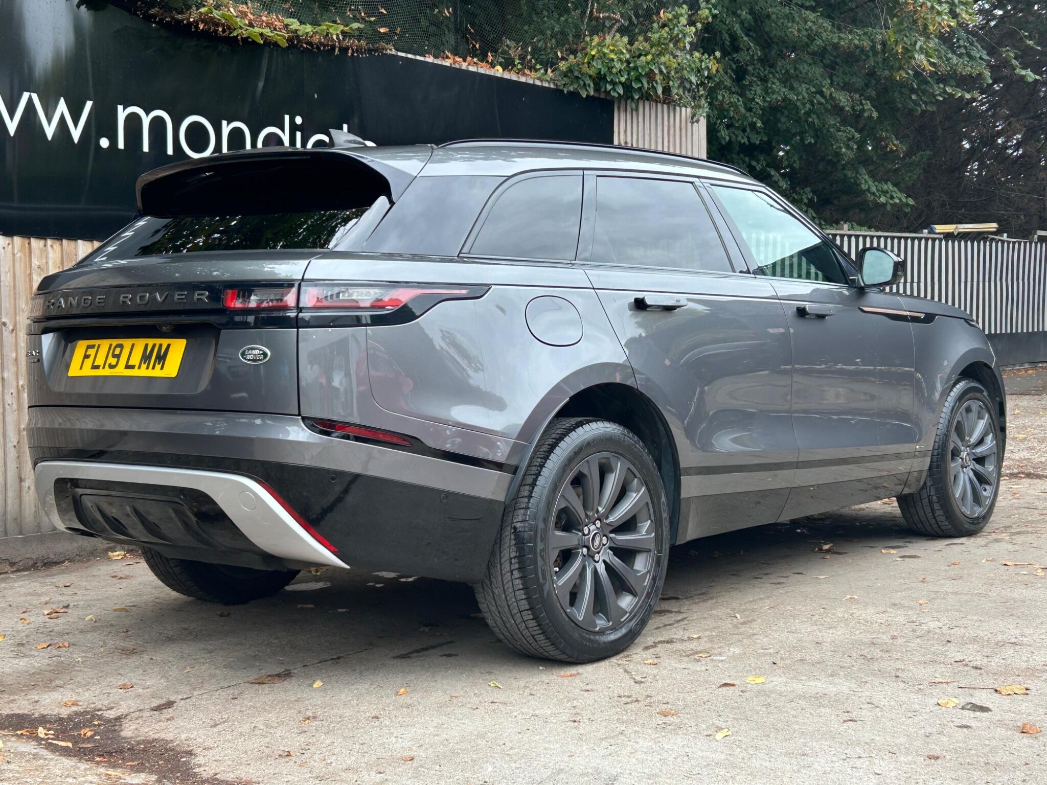 Land Rover Range Rover Velar view 19