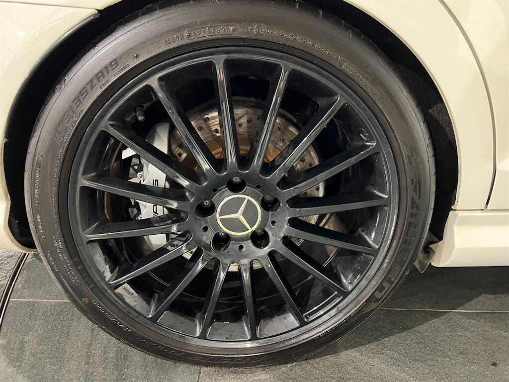 Mercedes-Benz C-Class view 28