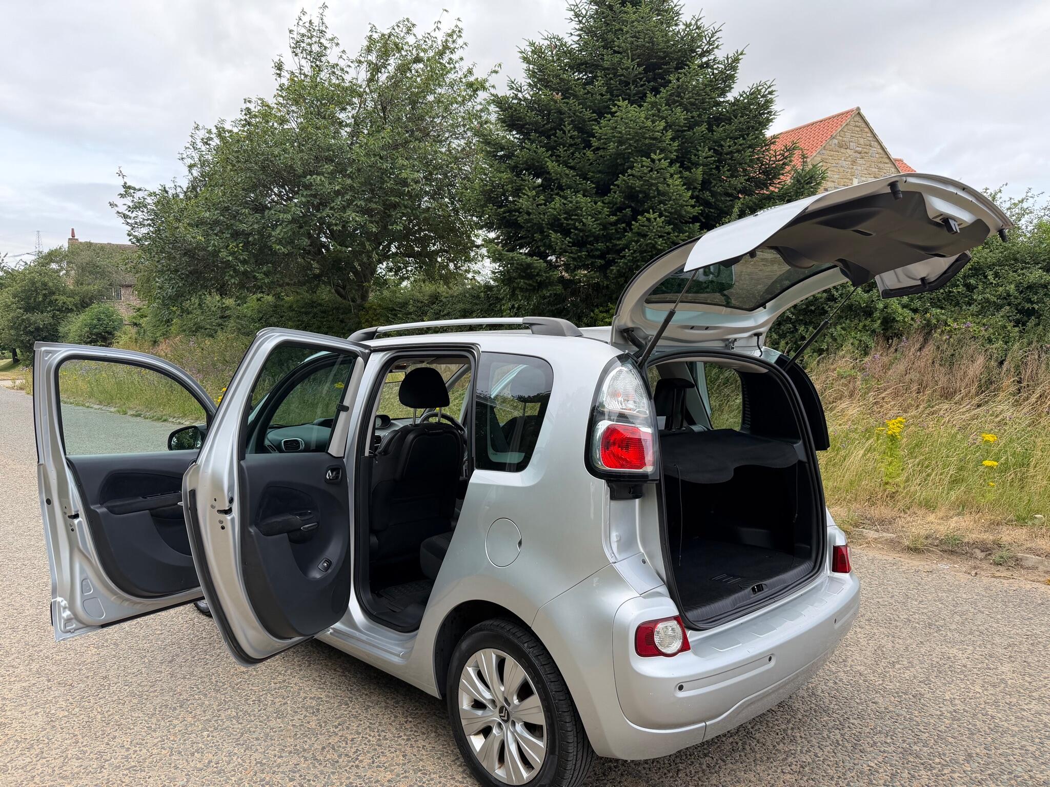 Citroen C3 Picasso view 13