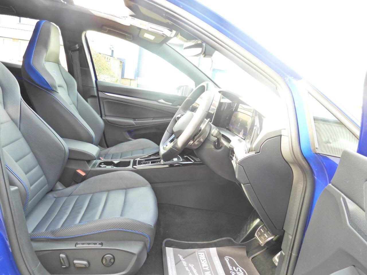 Volkswagen Golf view 27