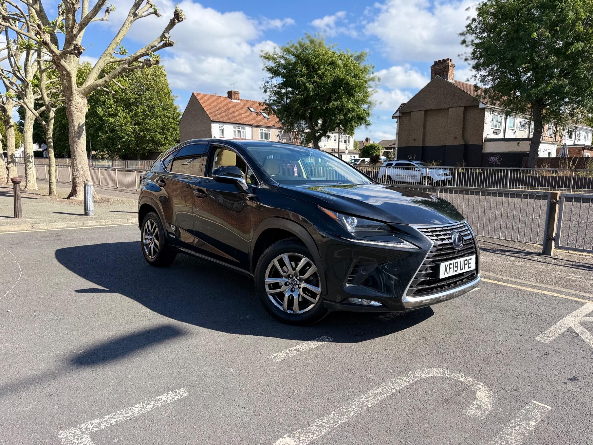 Lexus NX view 5