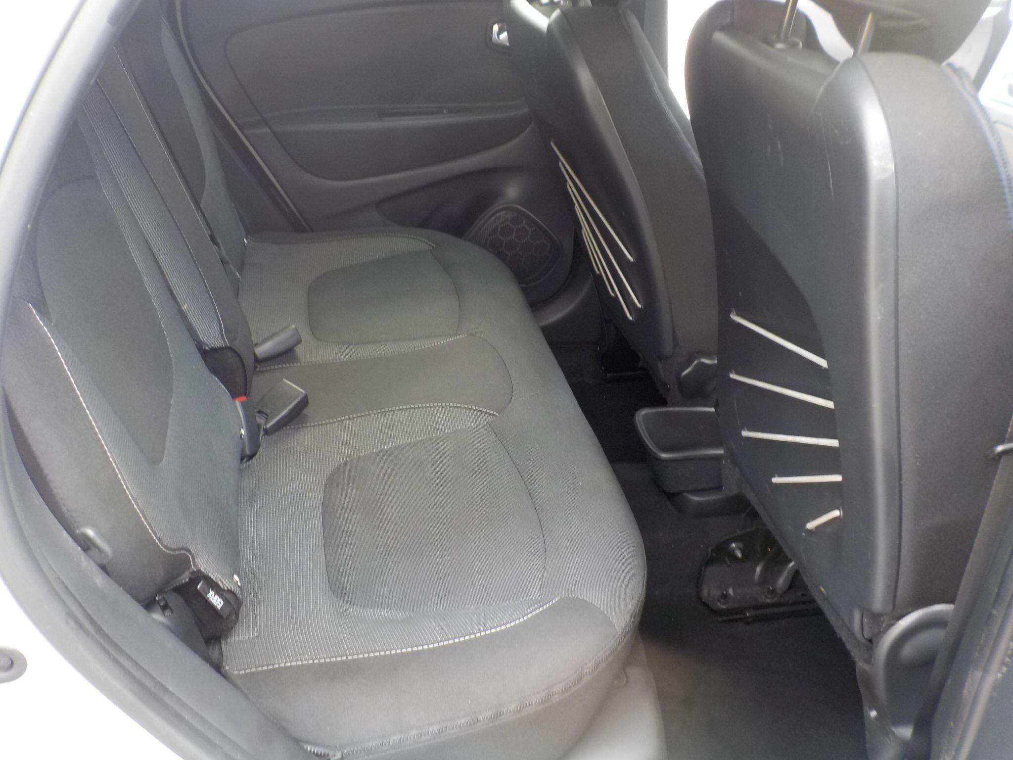 Renault Captur 1.5 dCi ENERGY Dynamique S MediaNav Euro 5 (s/s) 5dr