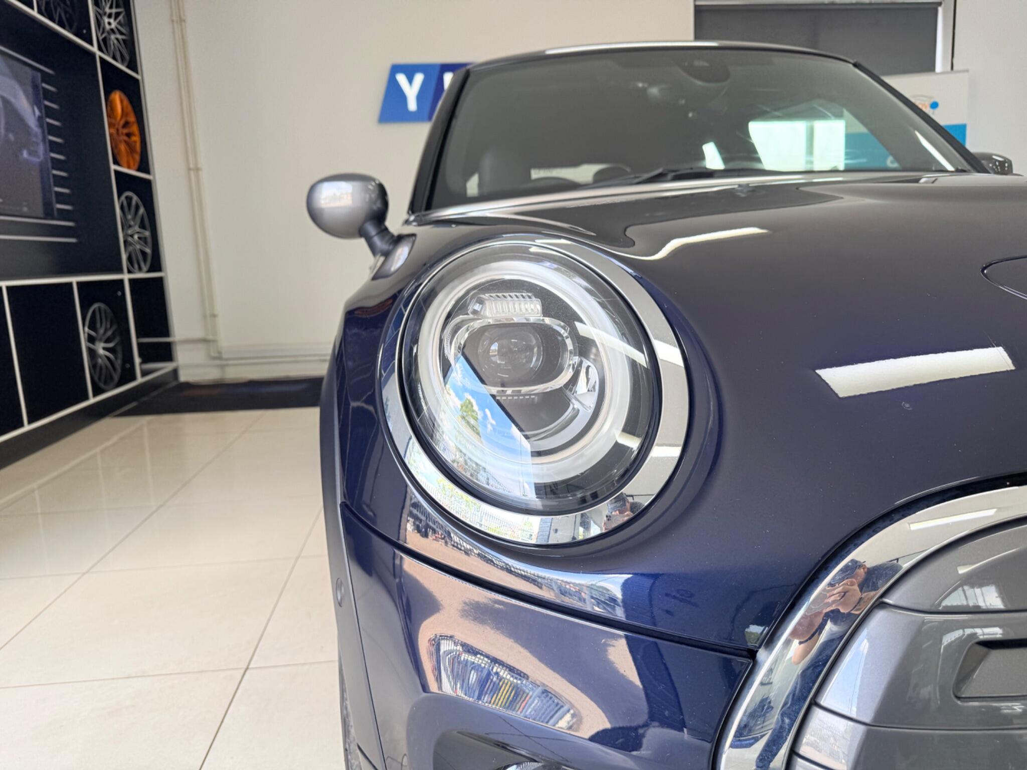 MINI Hatch view 27