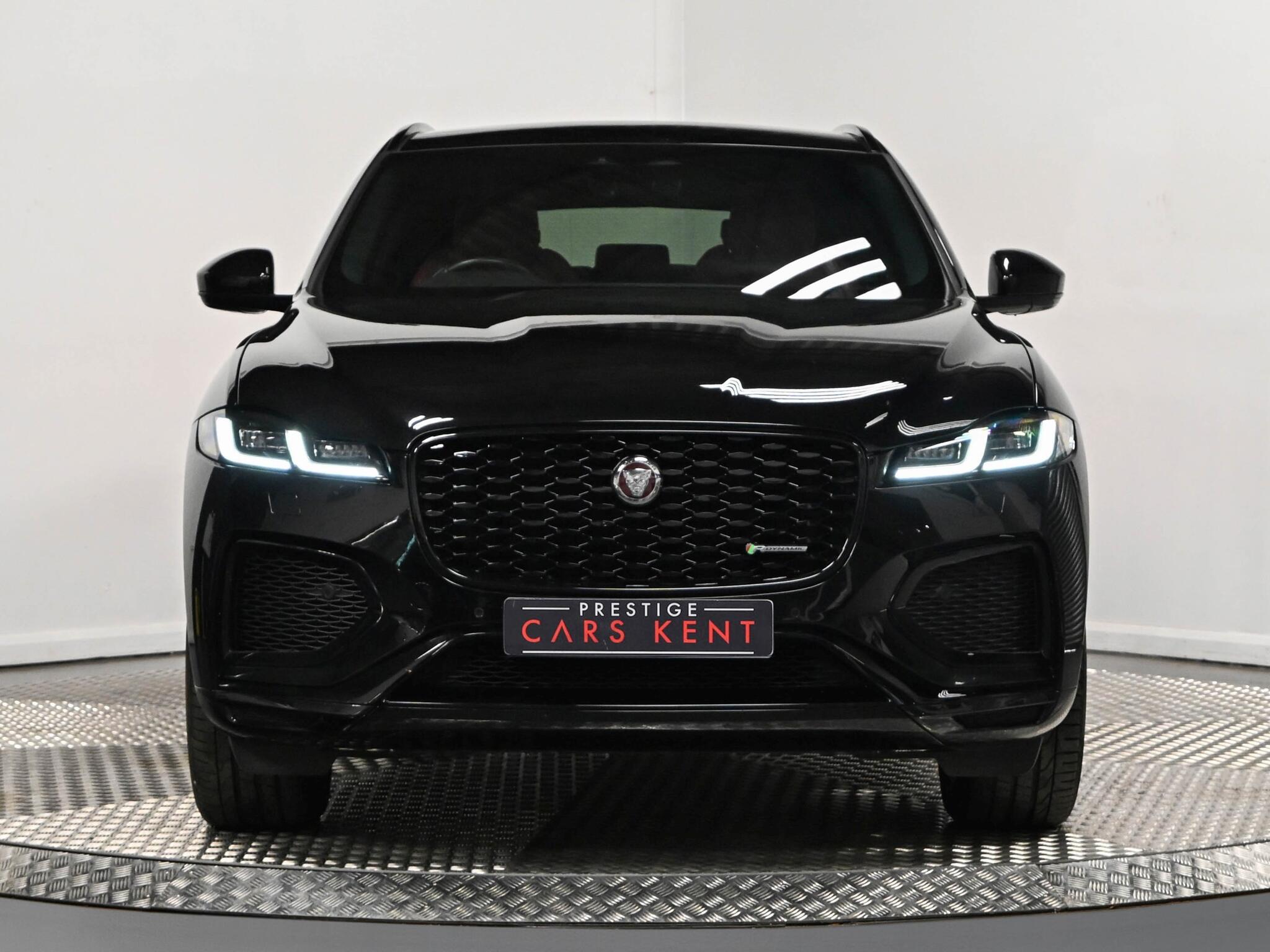 Jaguar F-Pace view 36