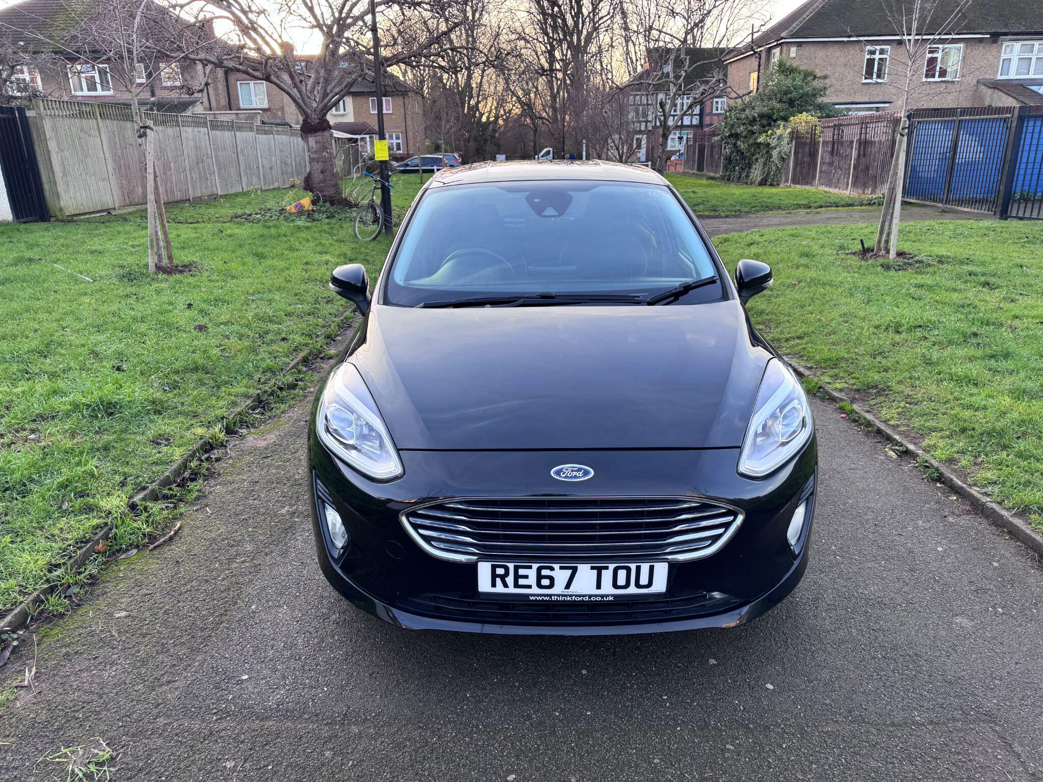 2017 Ford Fiesta image 7