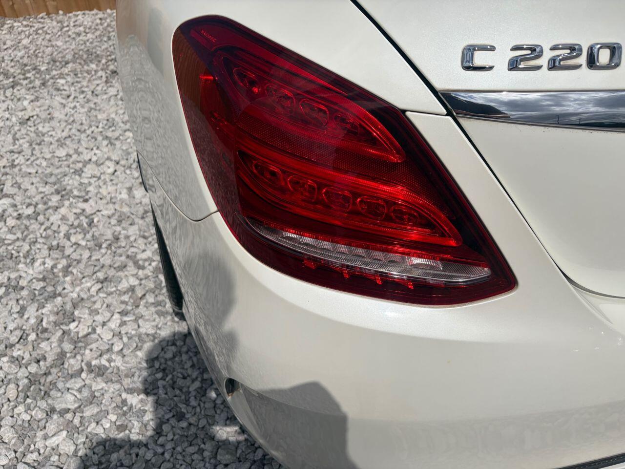 Mercedes-Benz C-Class view 14