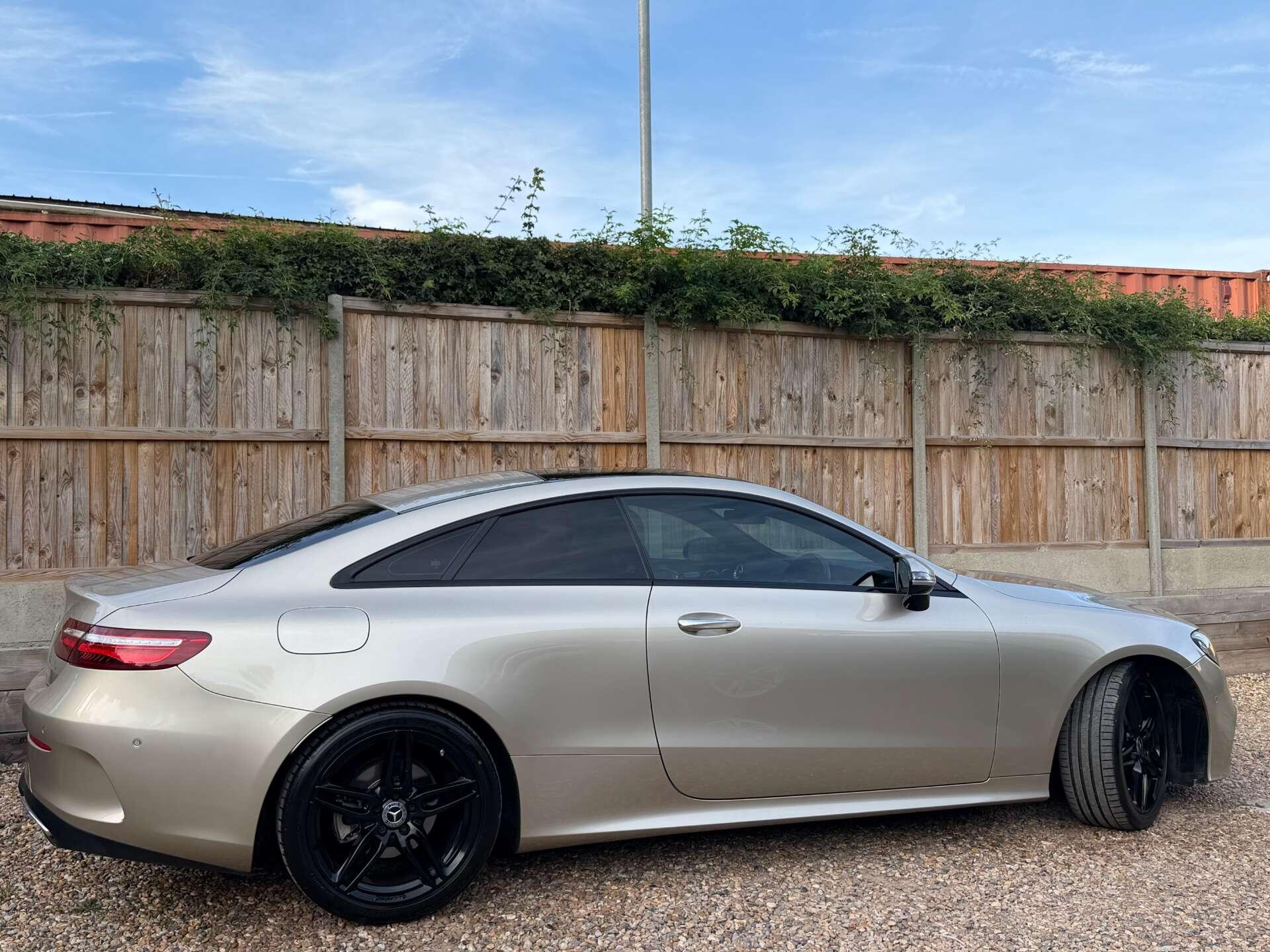 Mercedes-Benz E-Class view 7