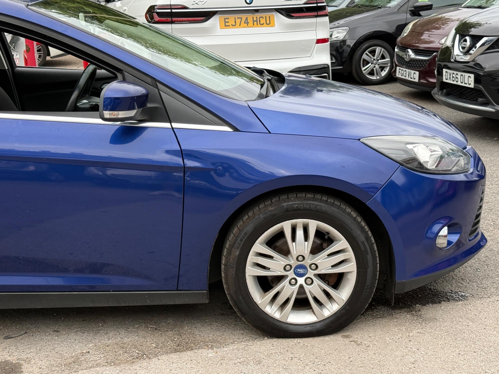 Ford Focus - Image 20