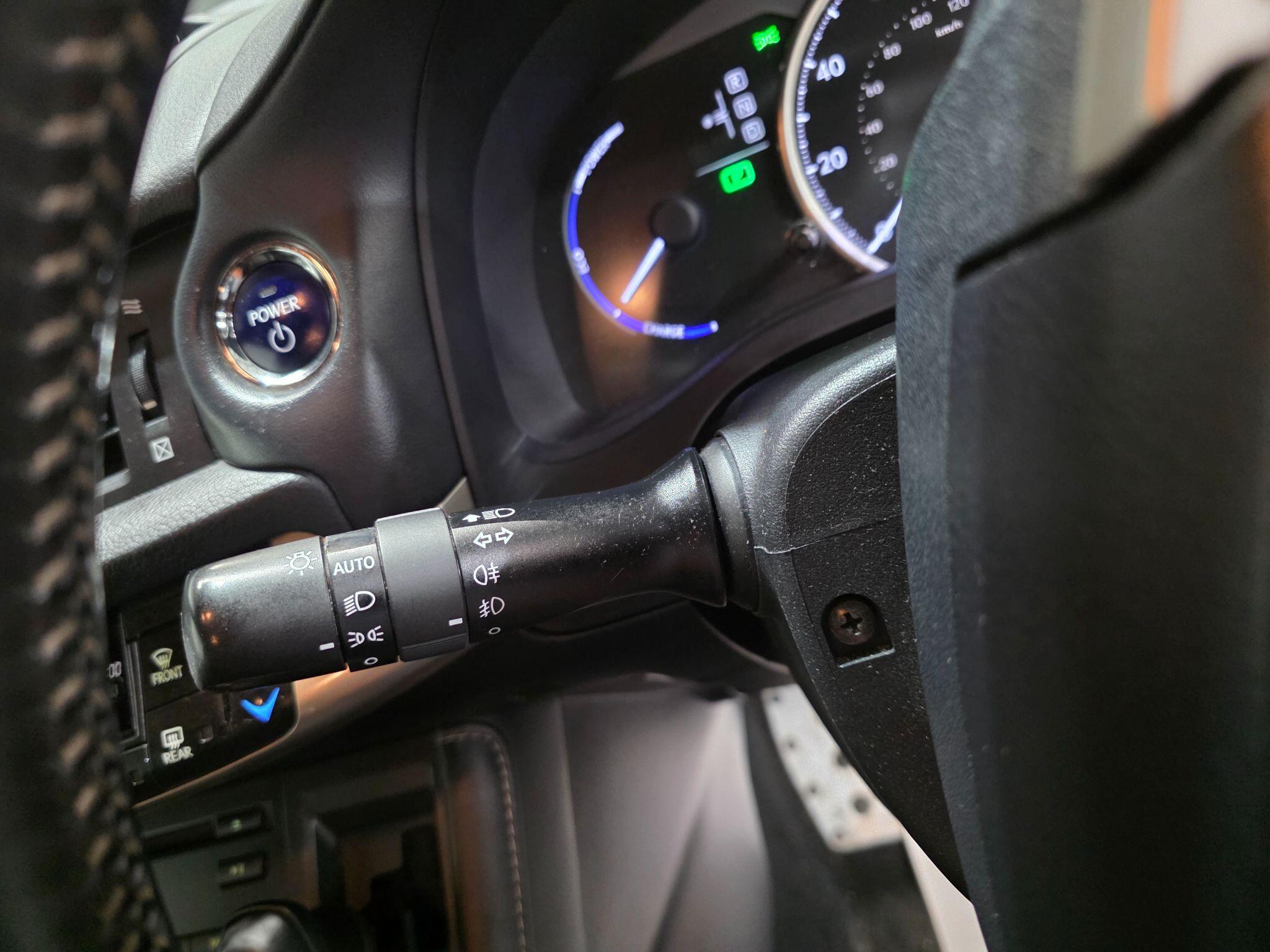 Lexus CT view 17
