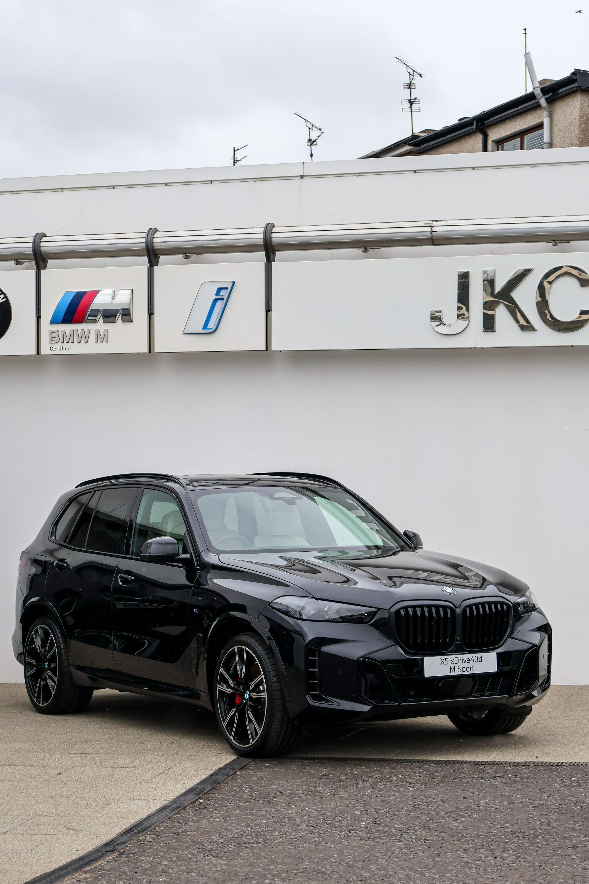 BMW X5 view 23