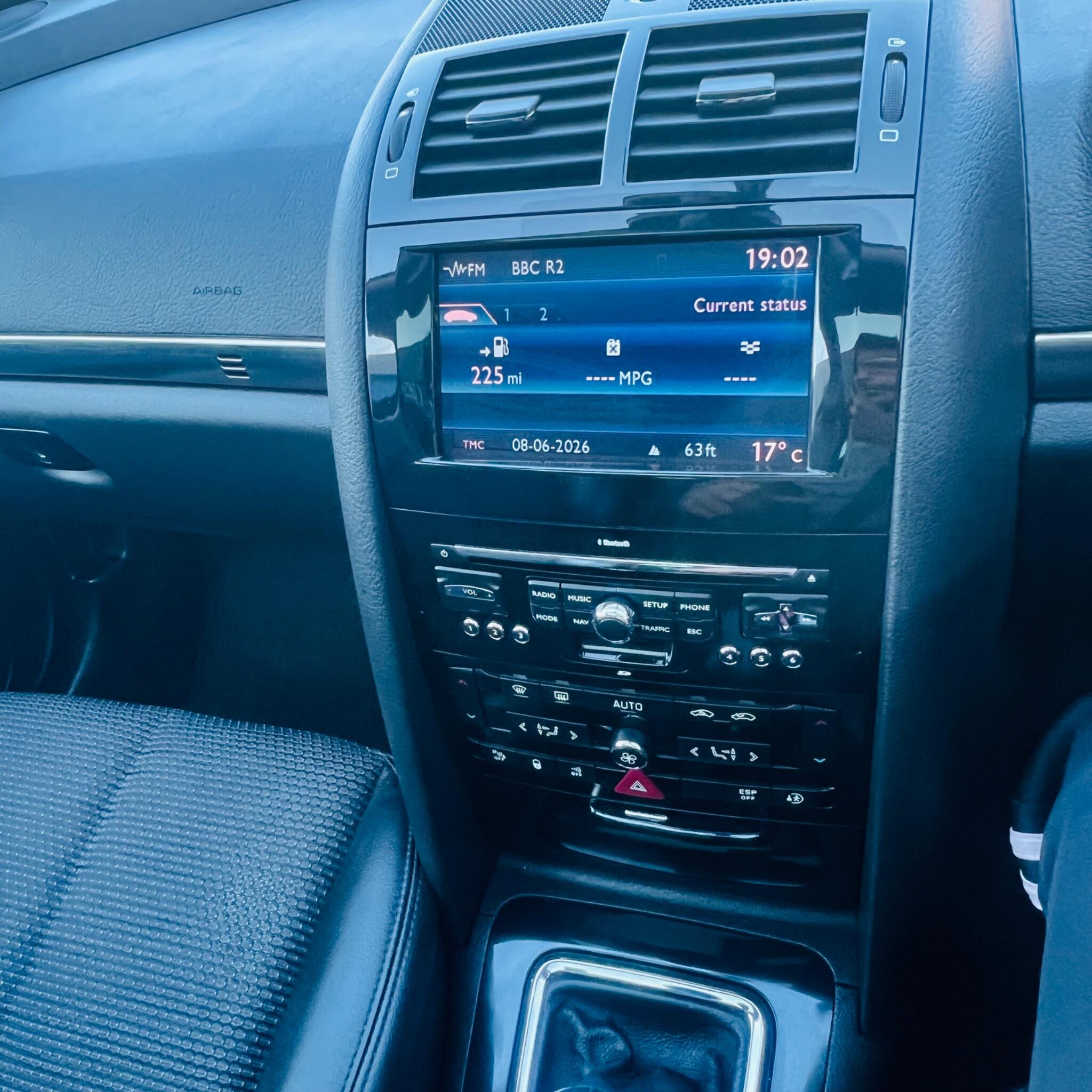 Peugeot 407 view 26