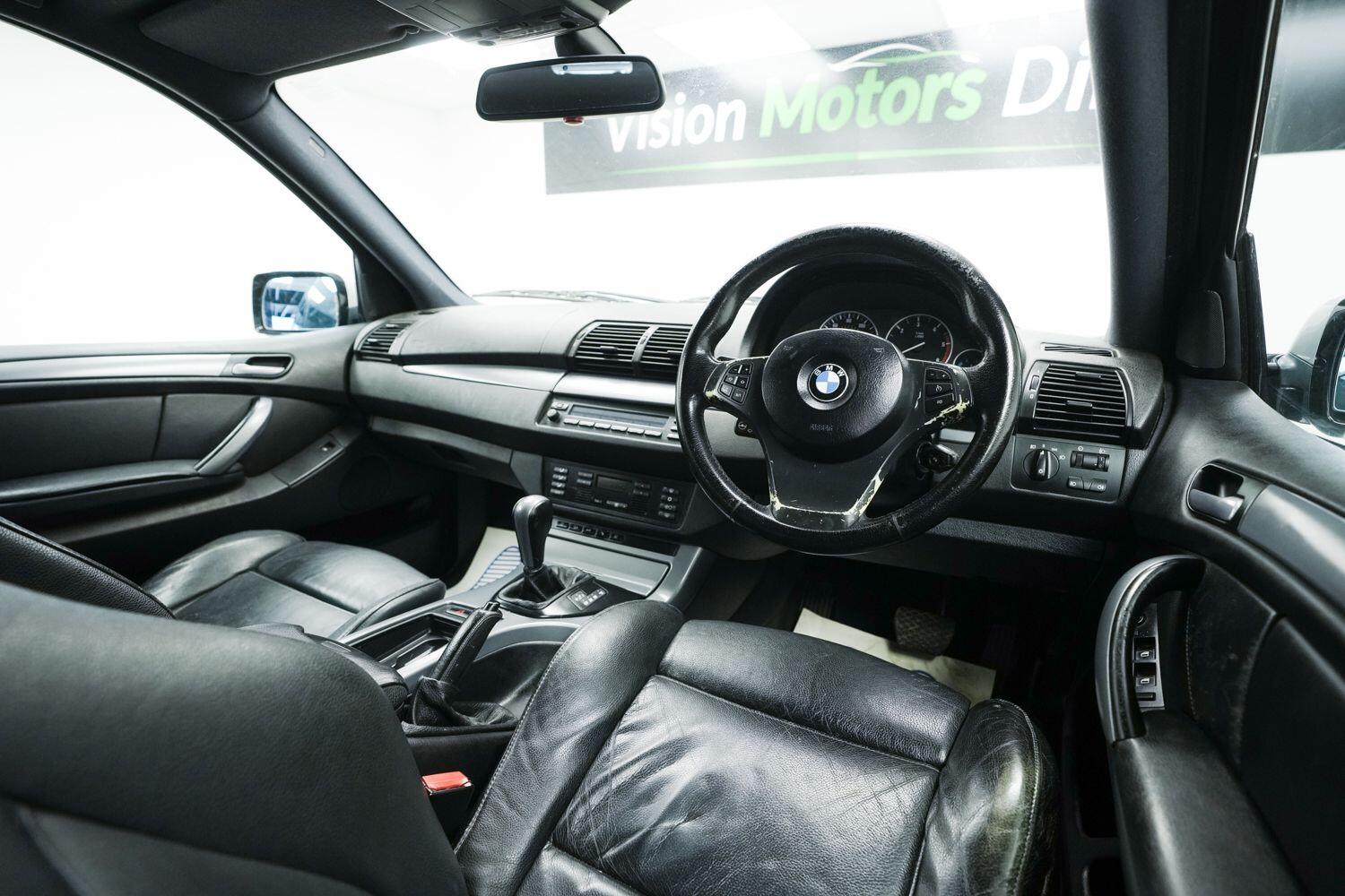 BMW X5 view 6