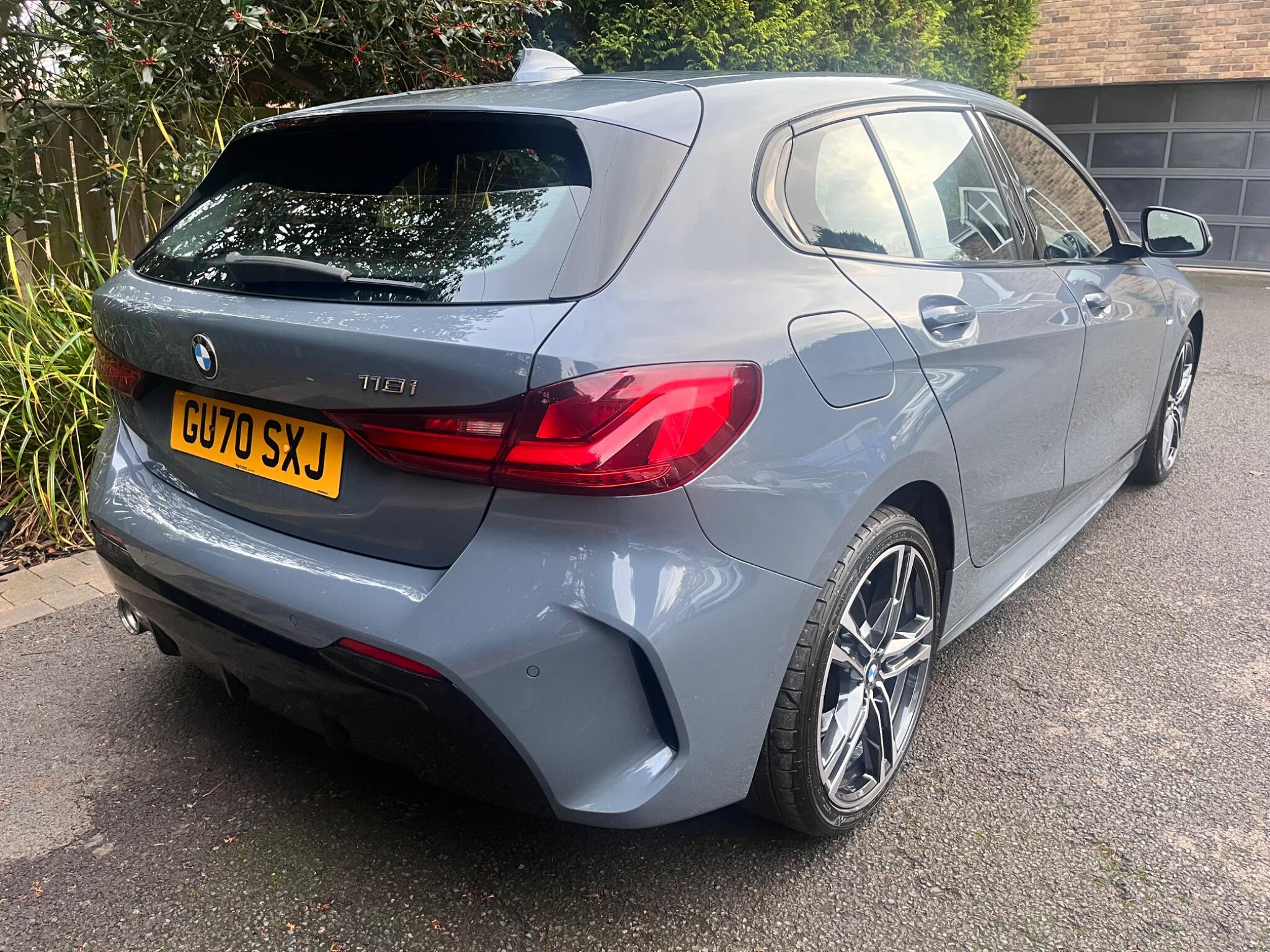 BMW 1 Series view 14