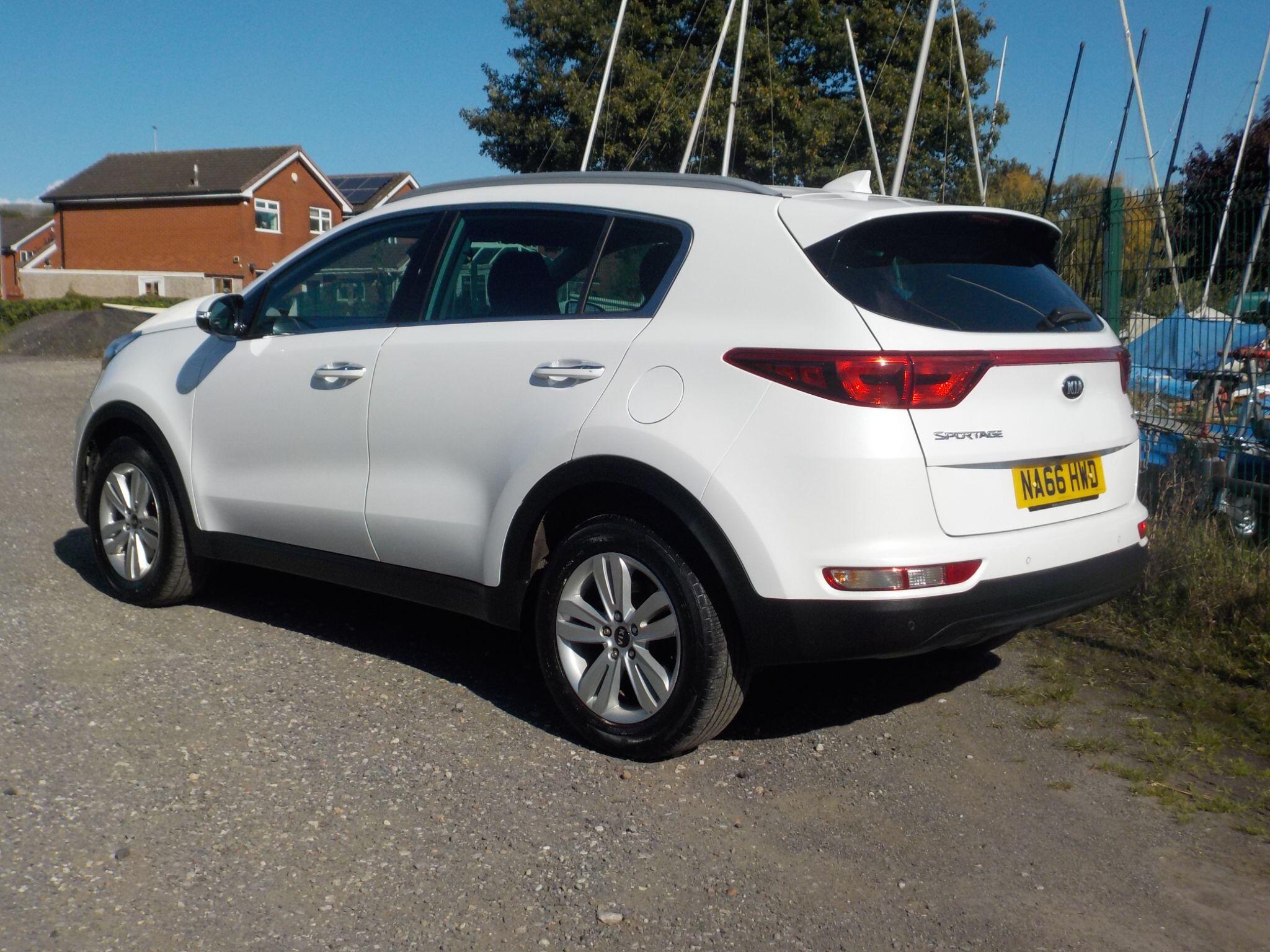 Kia Sportage 1.7 CRDi 2 Euro 6 (s/s) 5dr