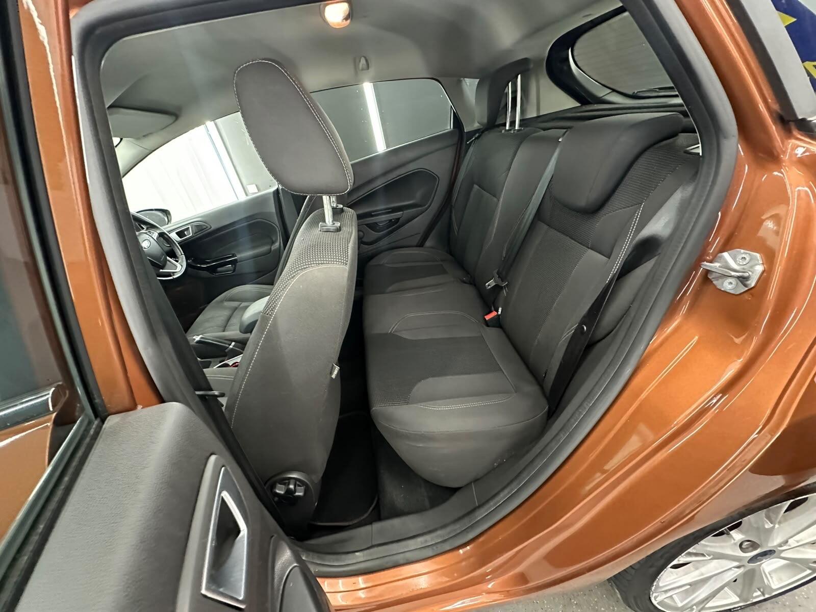 Ford Fiesta view 28
