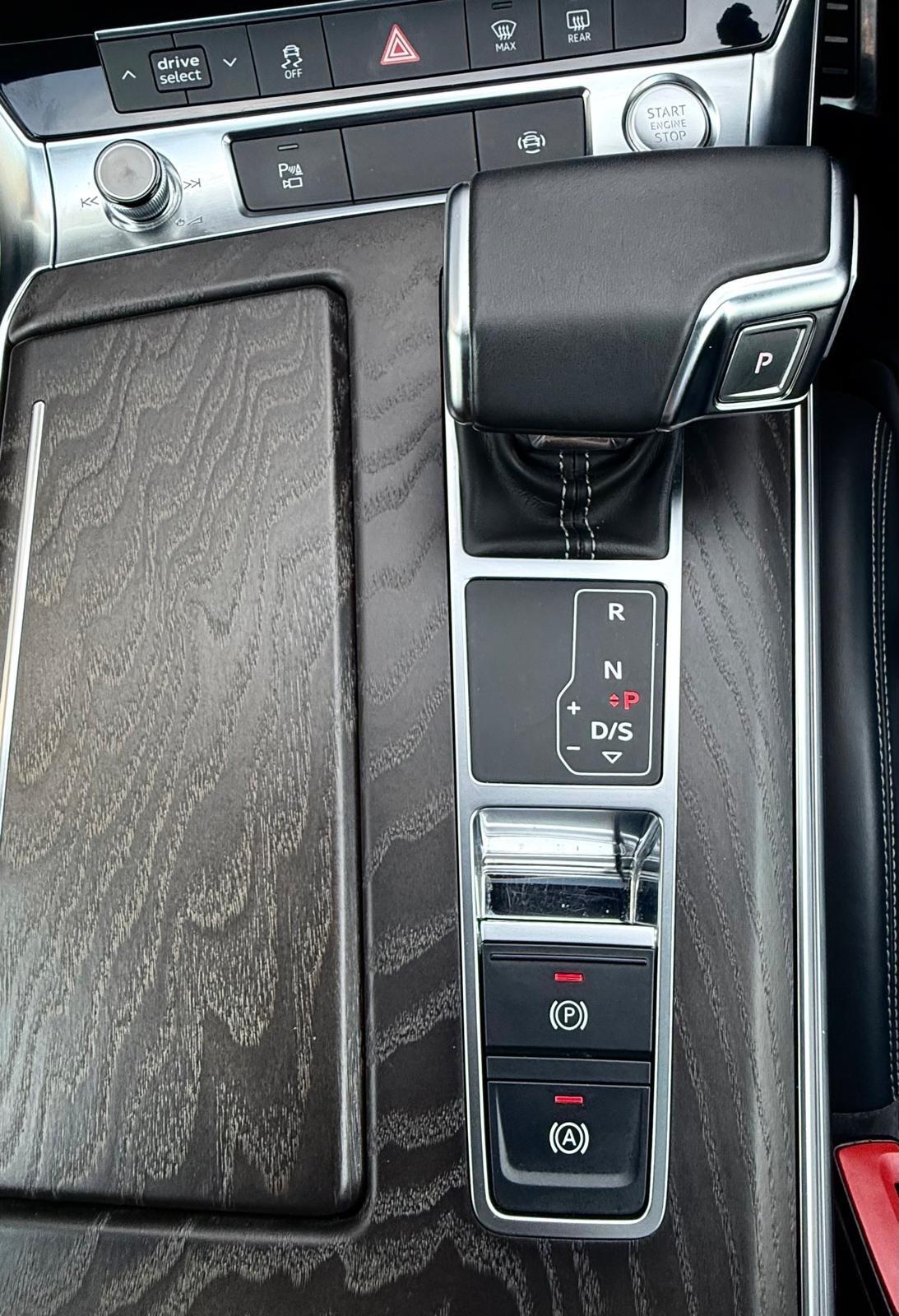 Audi A6 Saloon view 24