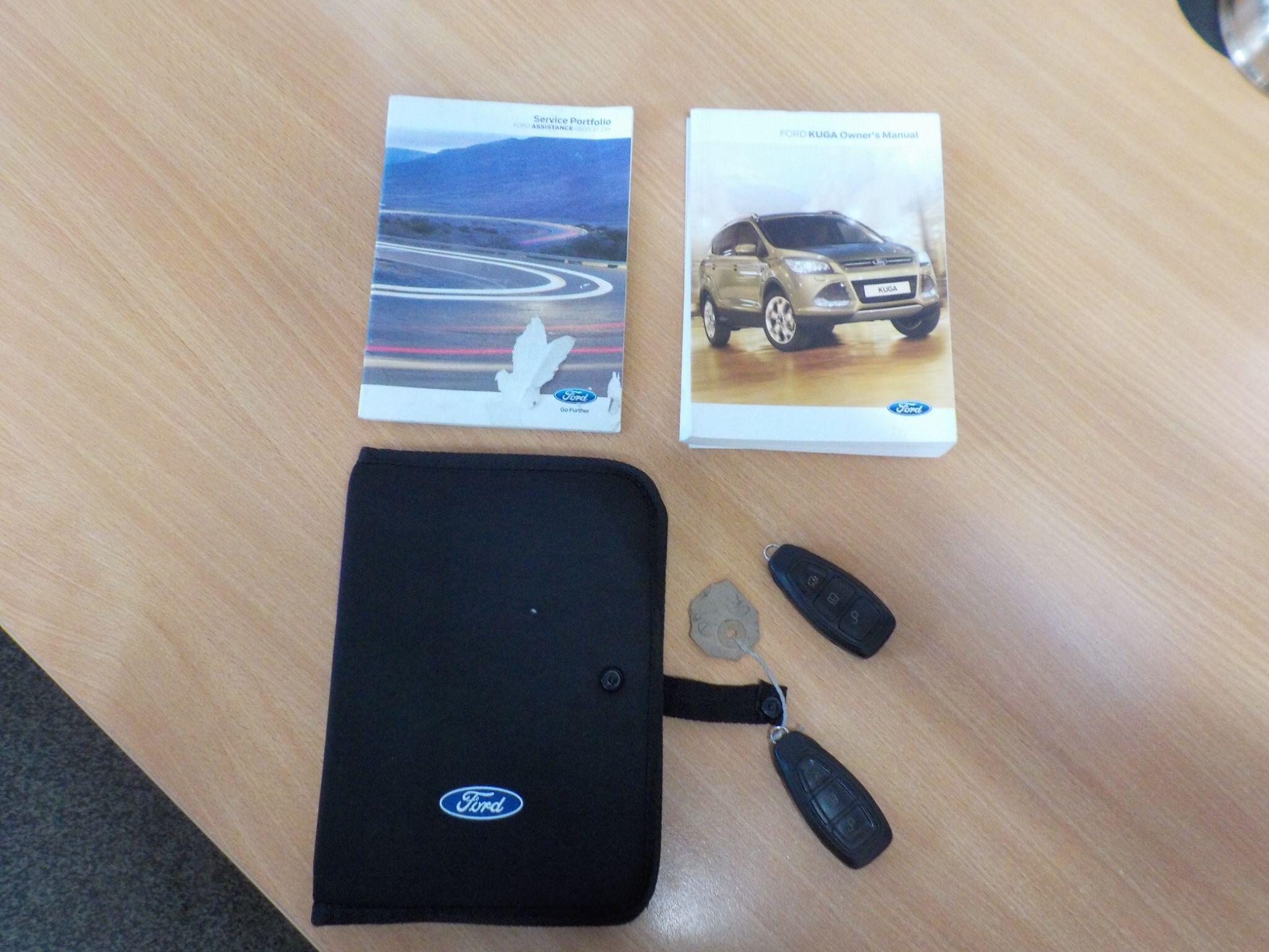 Ford Kuga 2.0 TDCi Titanium 2WD Euro 5 5dr