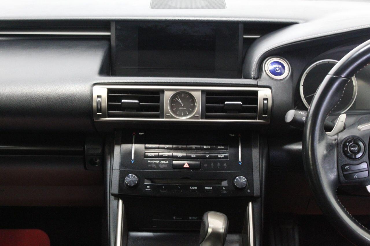 Lexus Is view 31