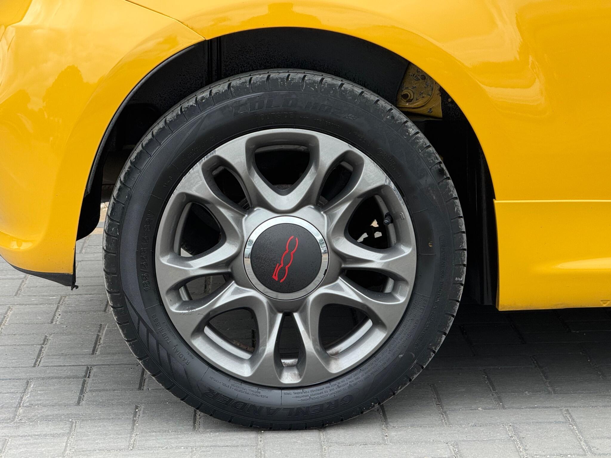 Fiat 500 view 13