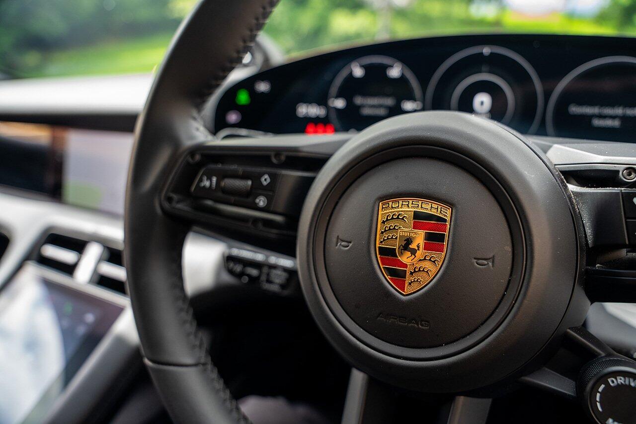 Porsche Taycan view 65