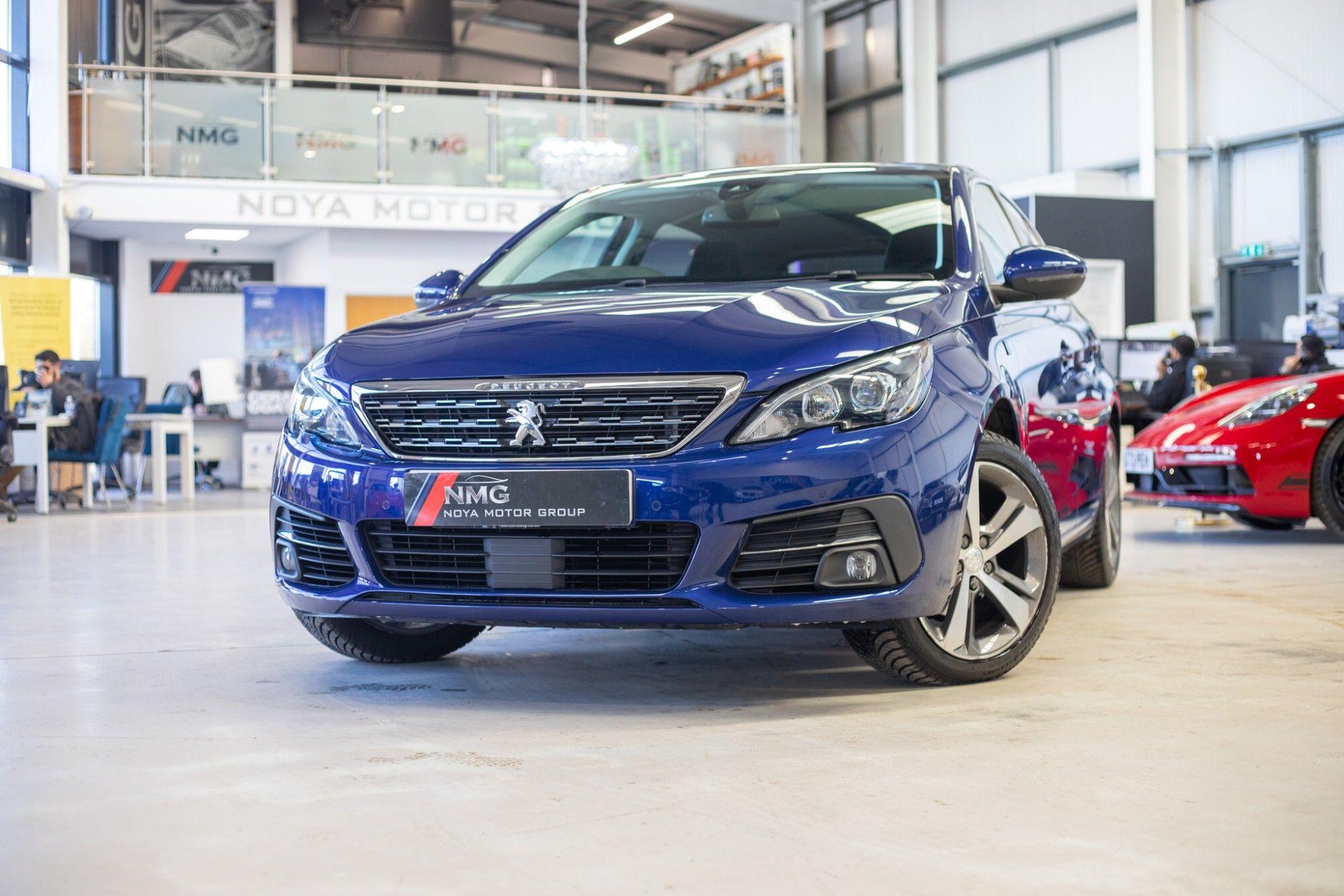 Peugeot 308 view 6
