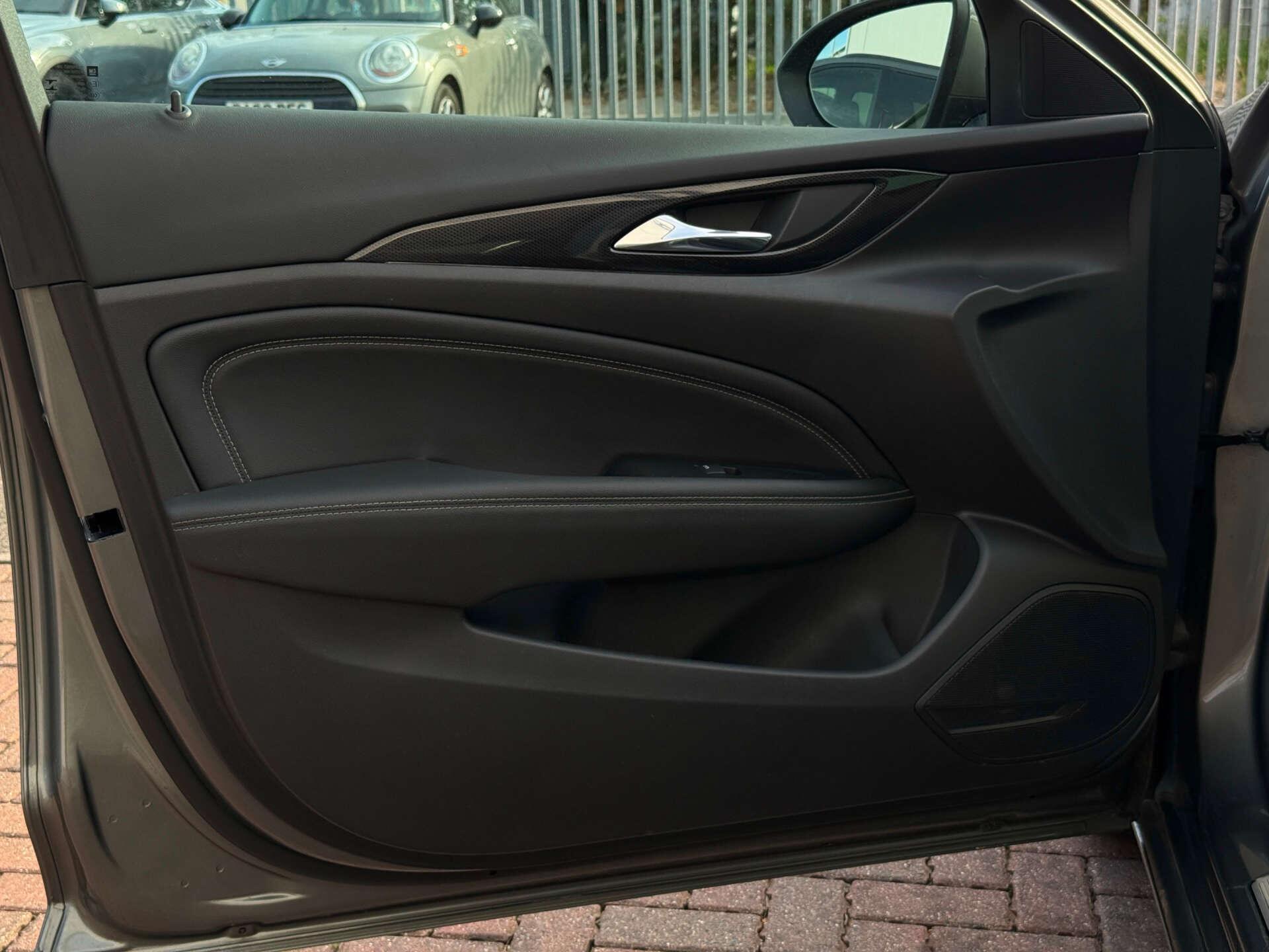 Vauxhall Insignia view 44