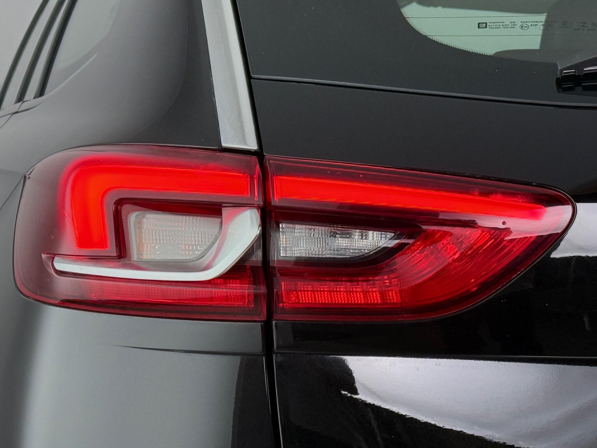 Vauxhall Insignia view 7