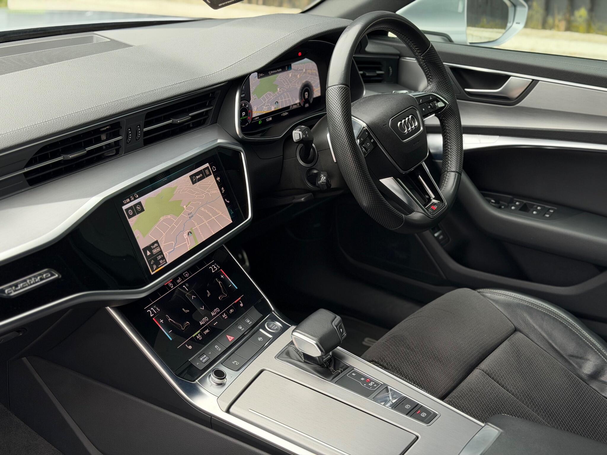 Audi A6 view 22