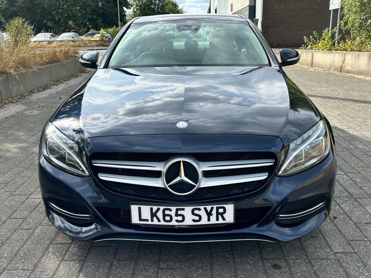 Mercedes-Benz C-Class view 13