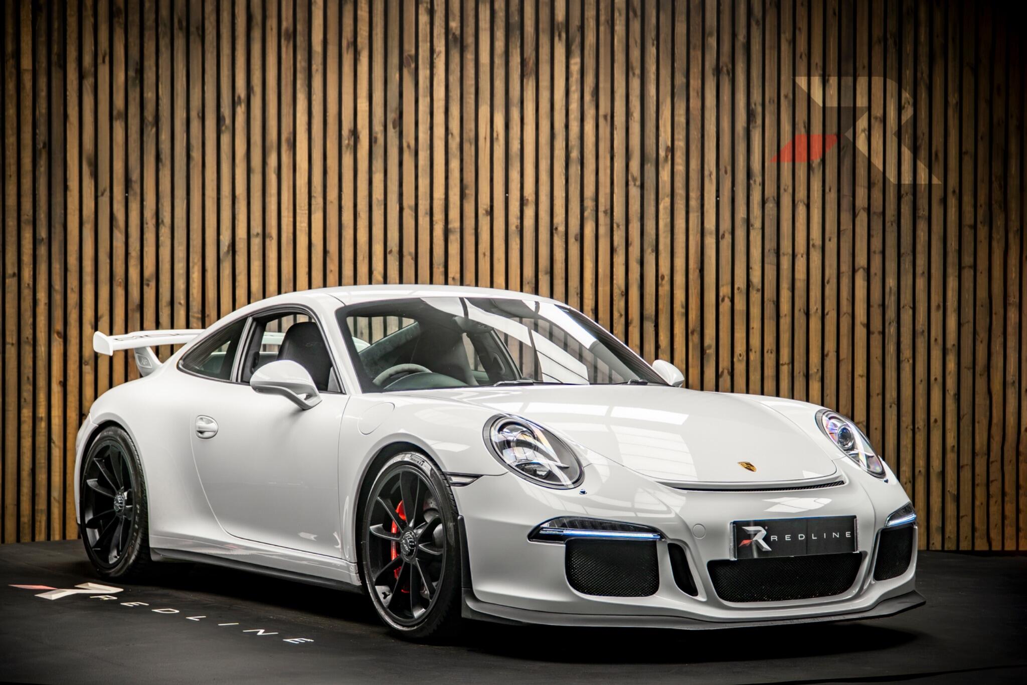 Porsche 911 main image