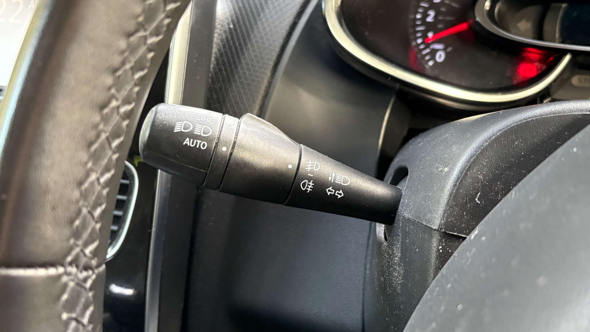 Renault Clio view 21