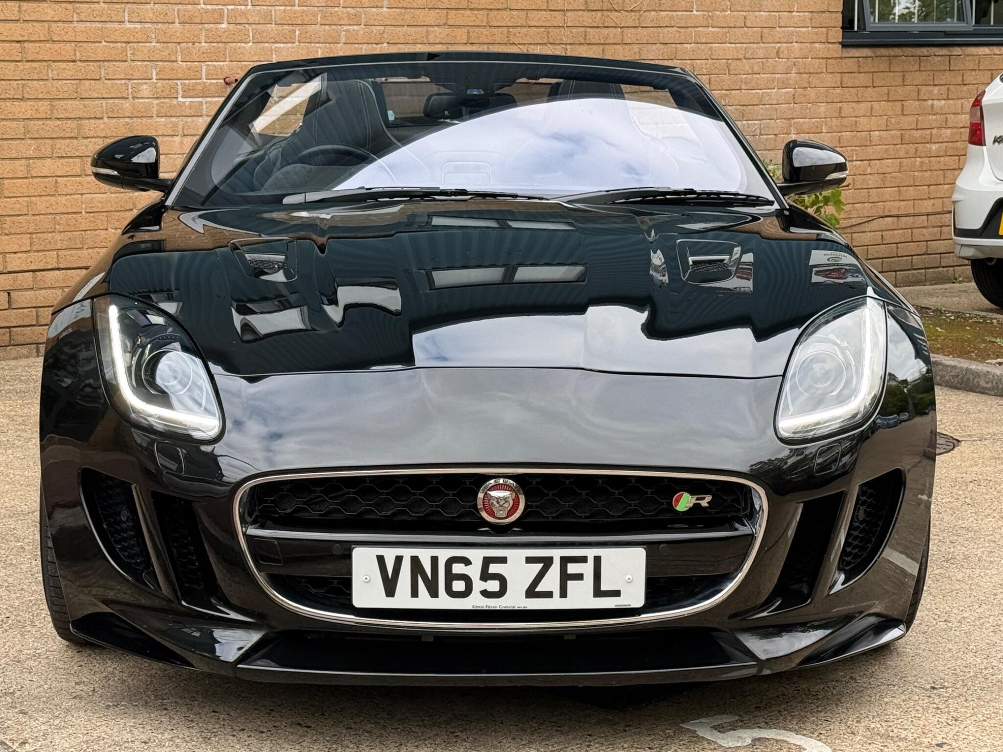Jaguar F-Type view 3
