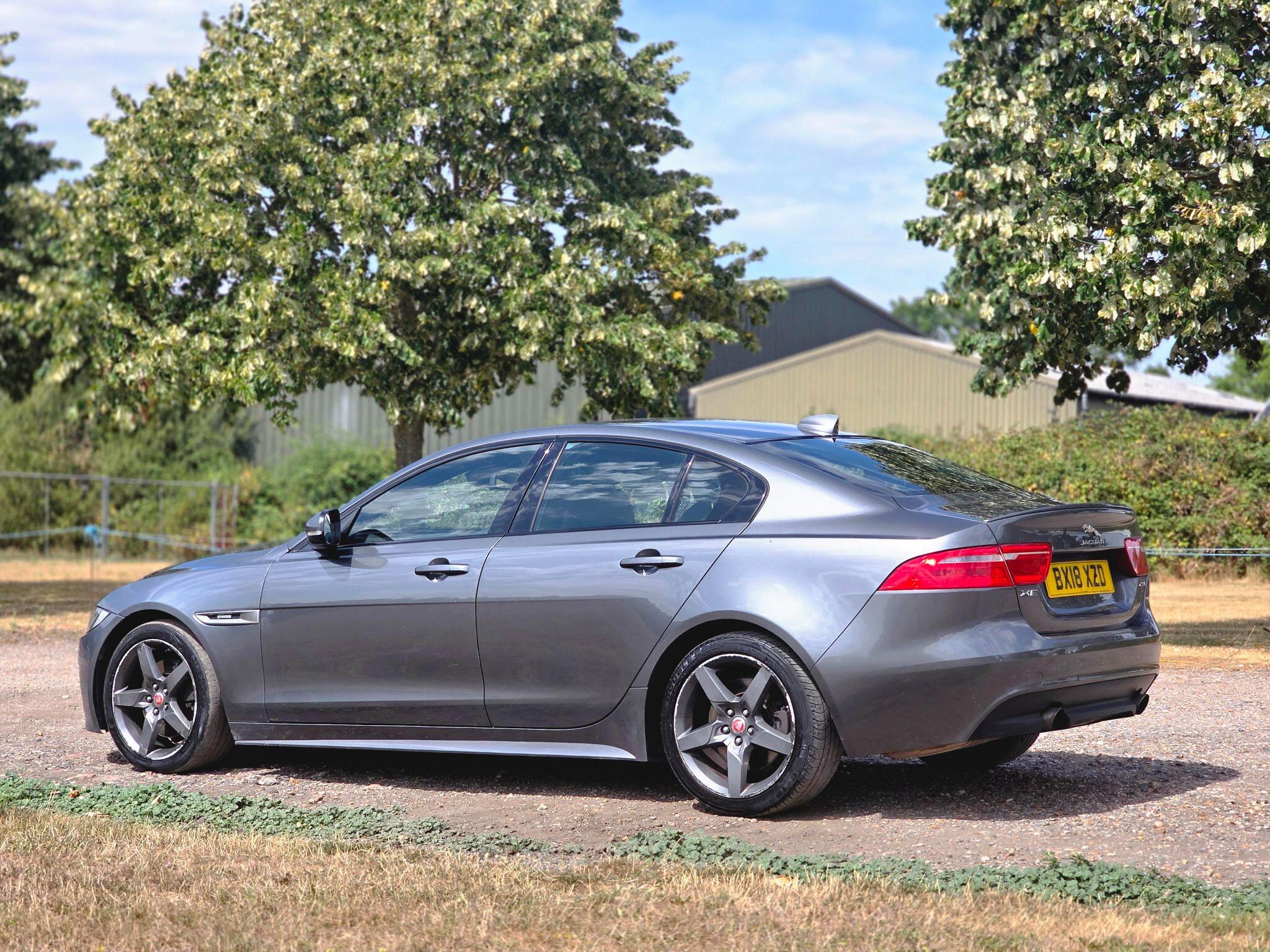 Jaguar Xe view 13