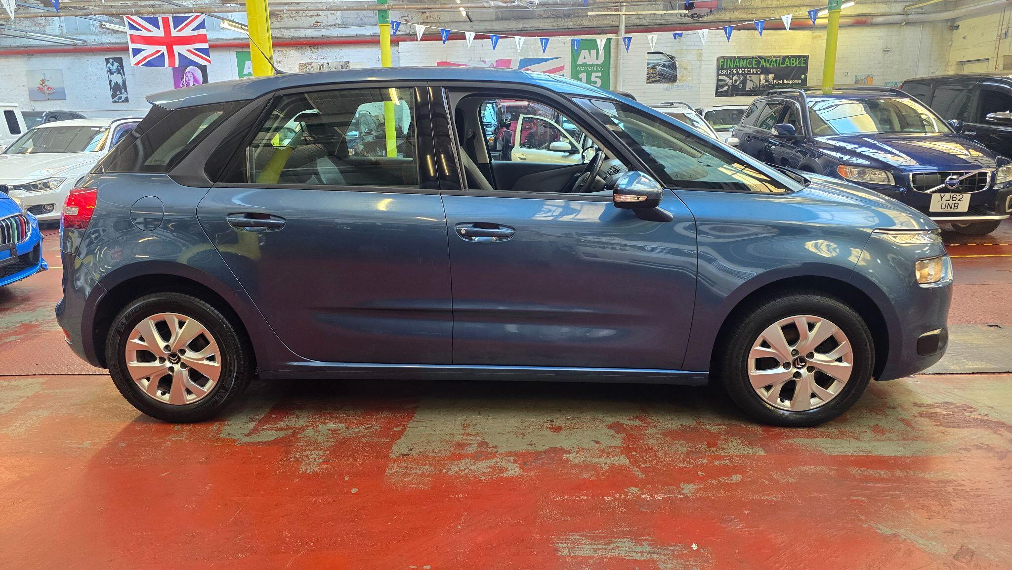 Citroen C4 Picasso view 14