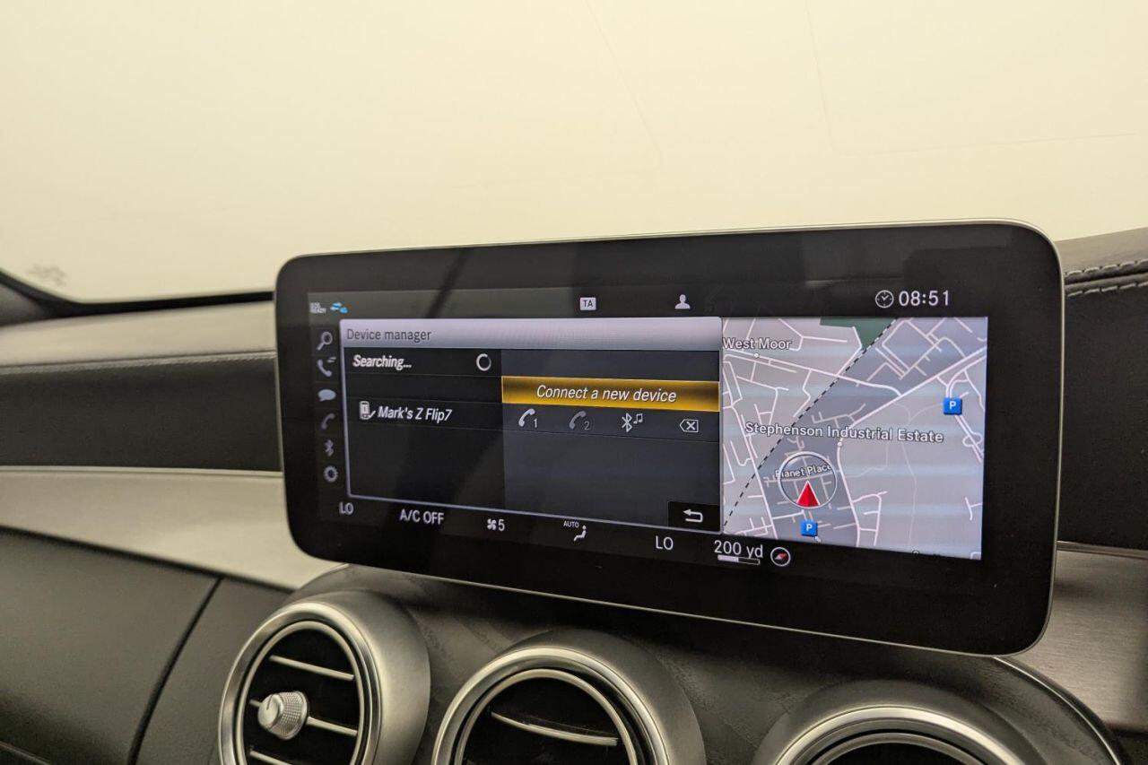 Mercedes-Benz C-Class view 33