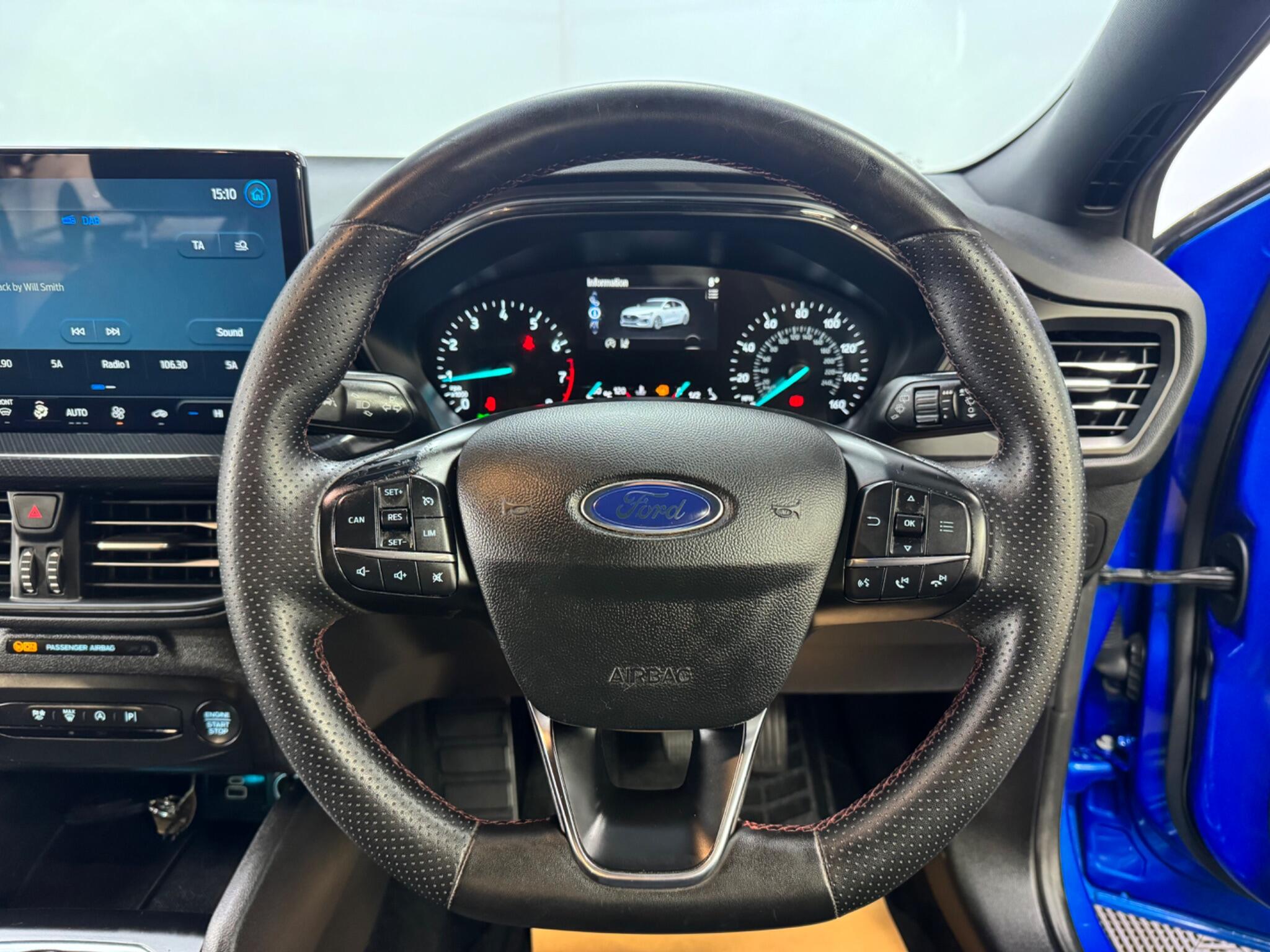 Ford Focus view 18