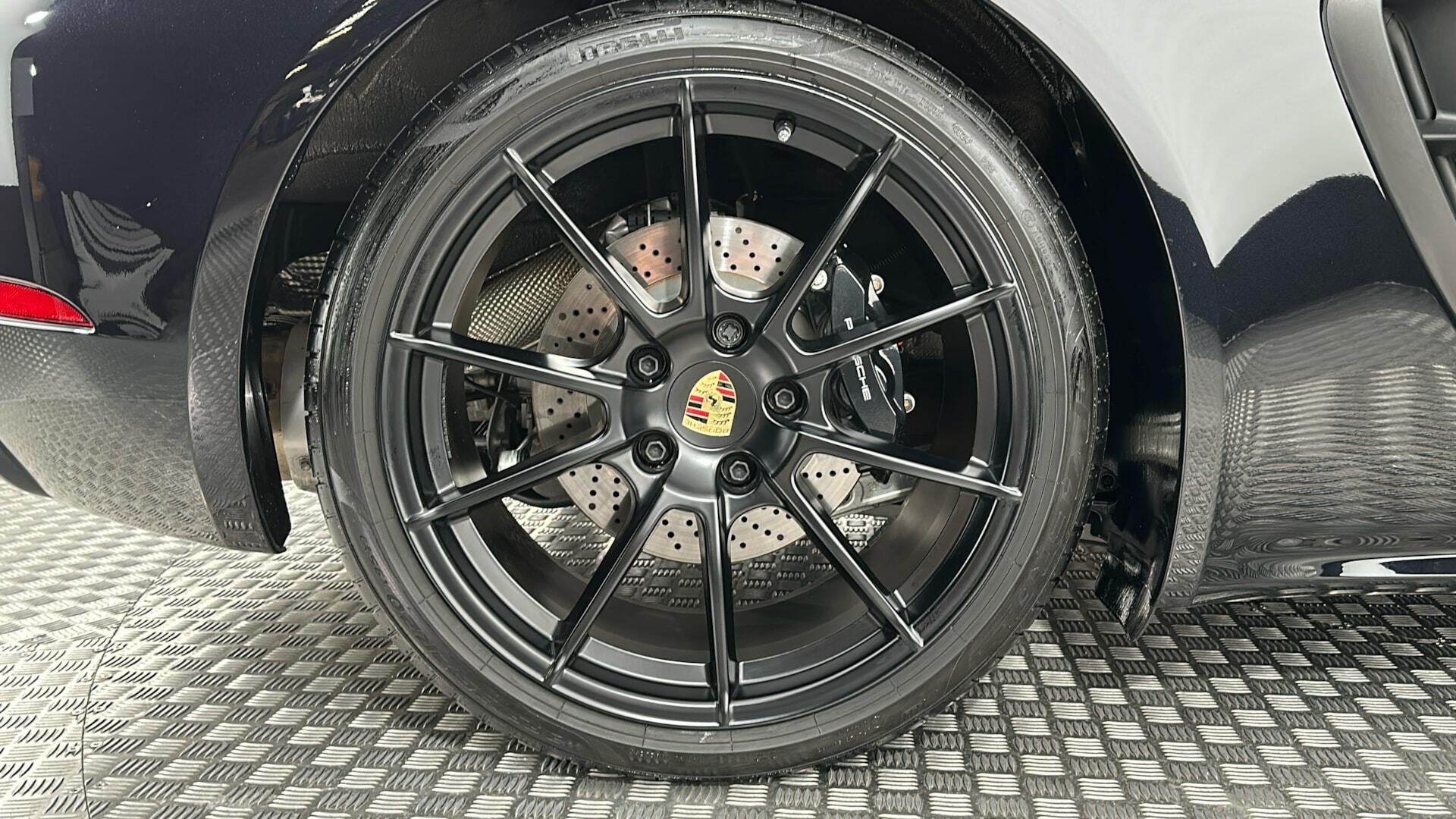 Porsche Cayman view 6