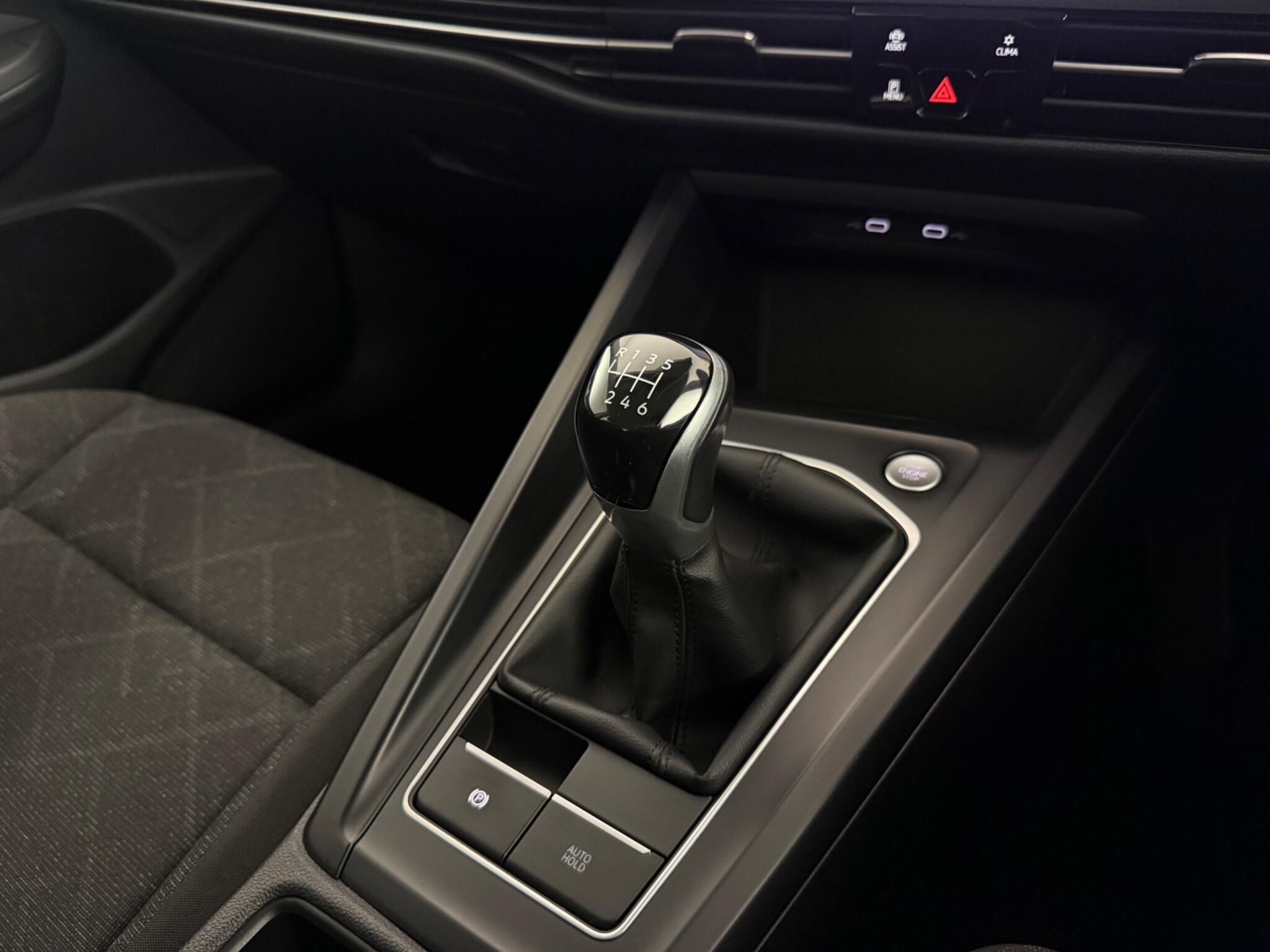 Volkswagen Golf view 18
