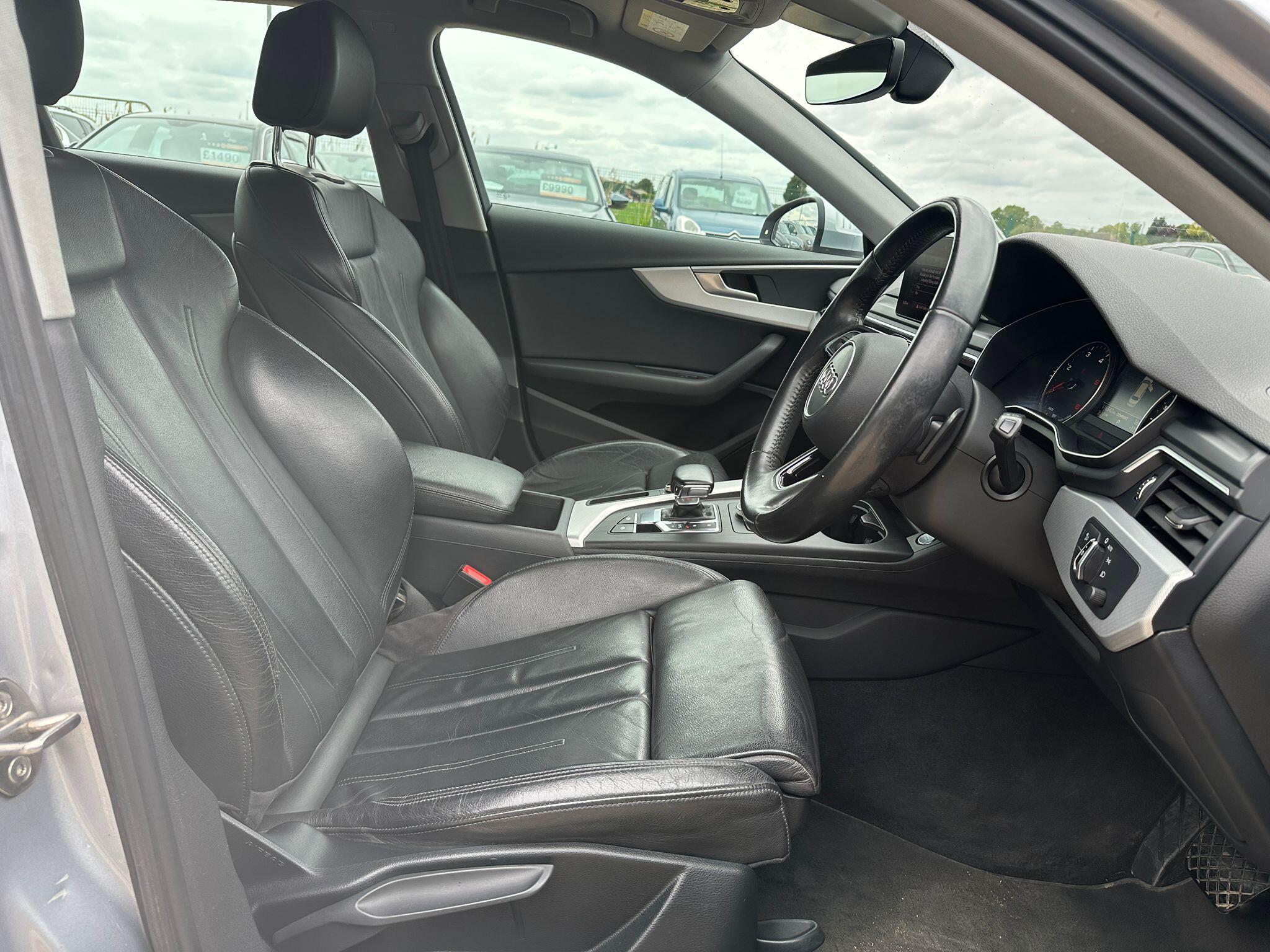 Audi A4 Avant view 7