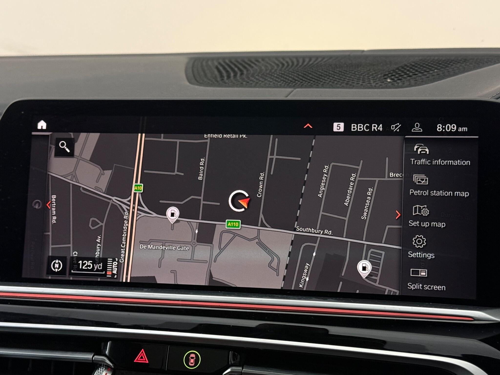 BMW X7 view 32