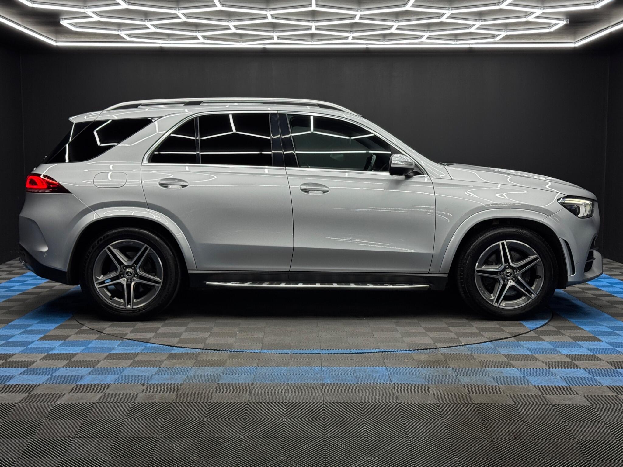 Mercedes-Benz Gle view 4