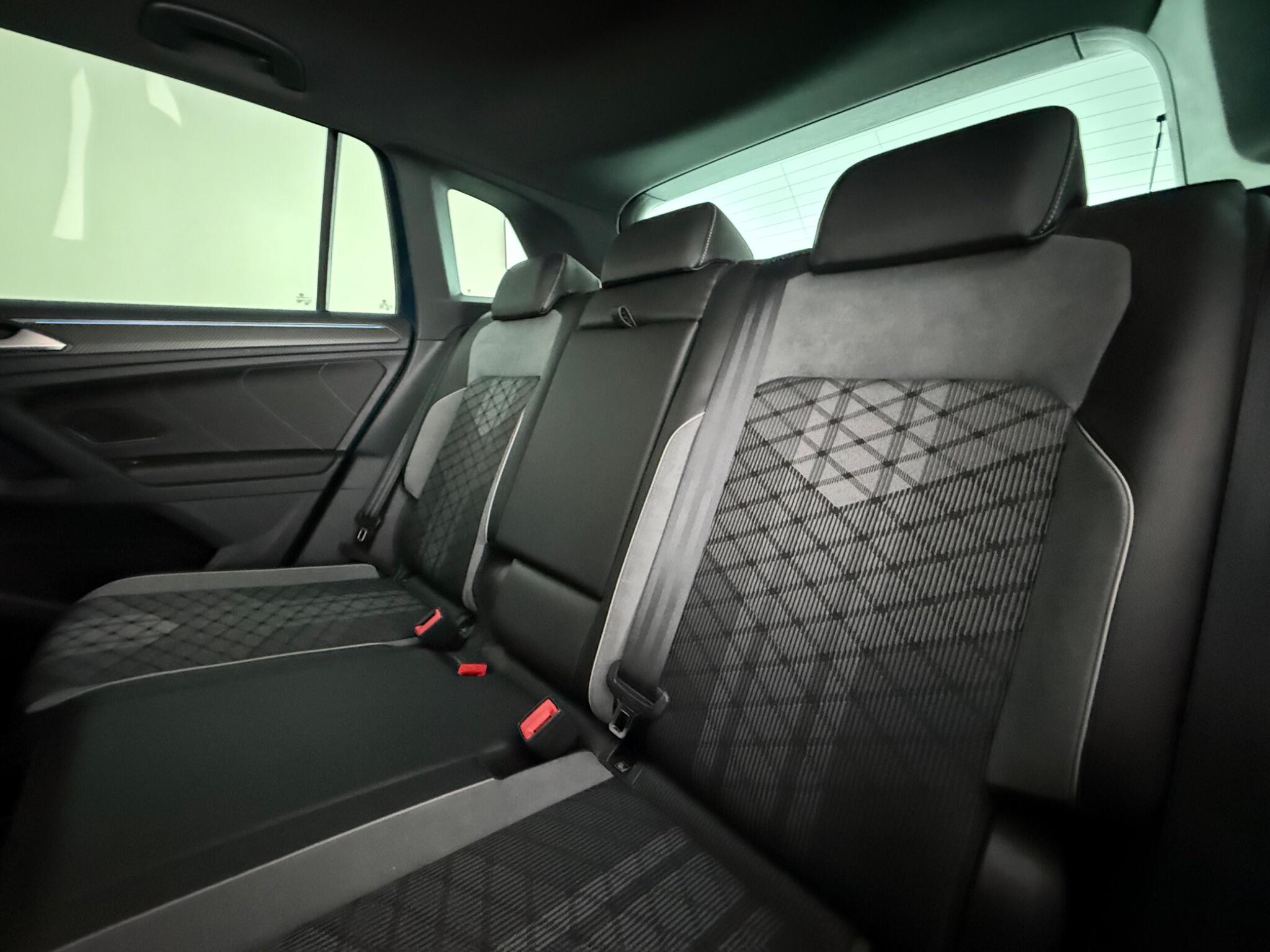 Volkswagen Tiguan view 32