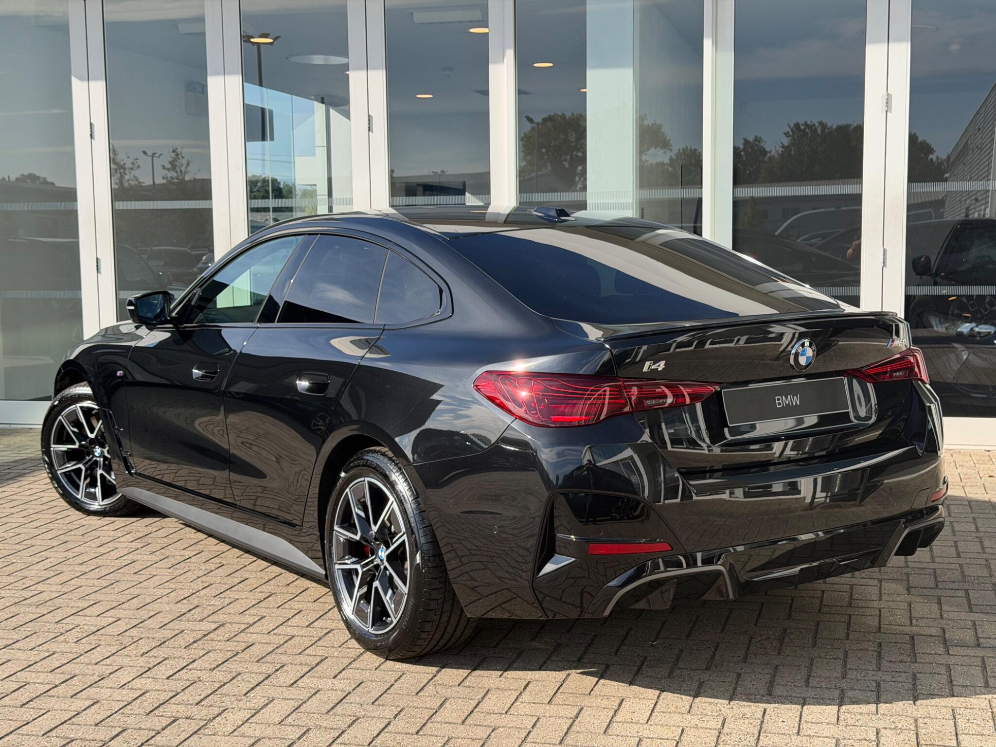 BMW I4 view 3