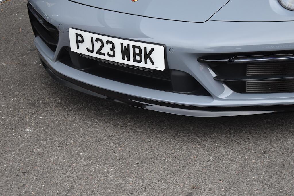 Porsche 911 view 23