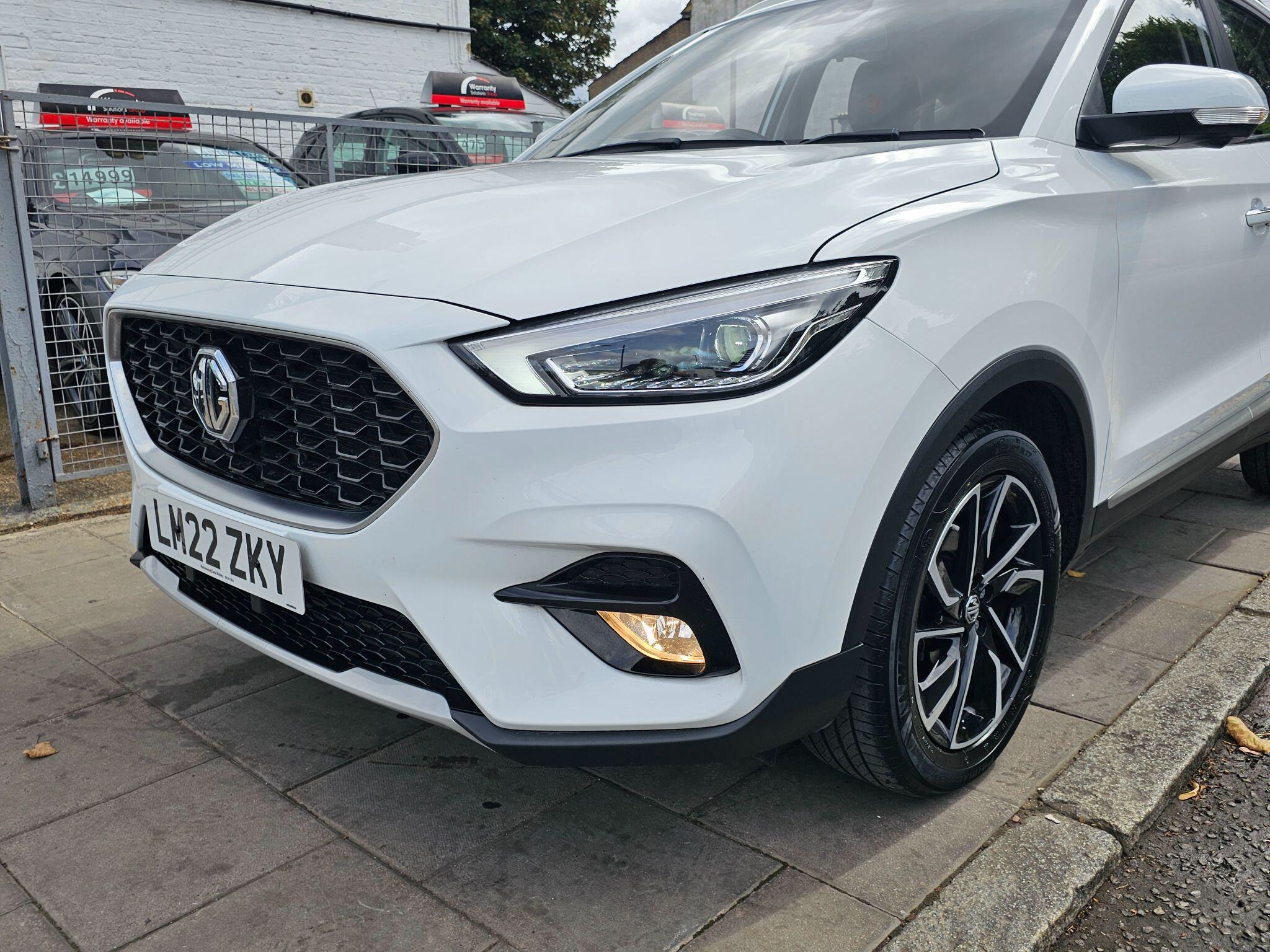 MG ZS view 27