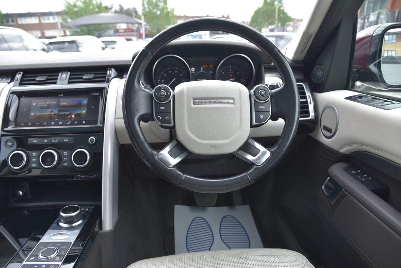 Land Rover Discovery view 30