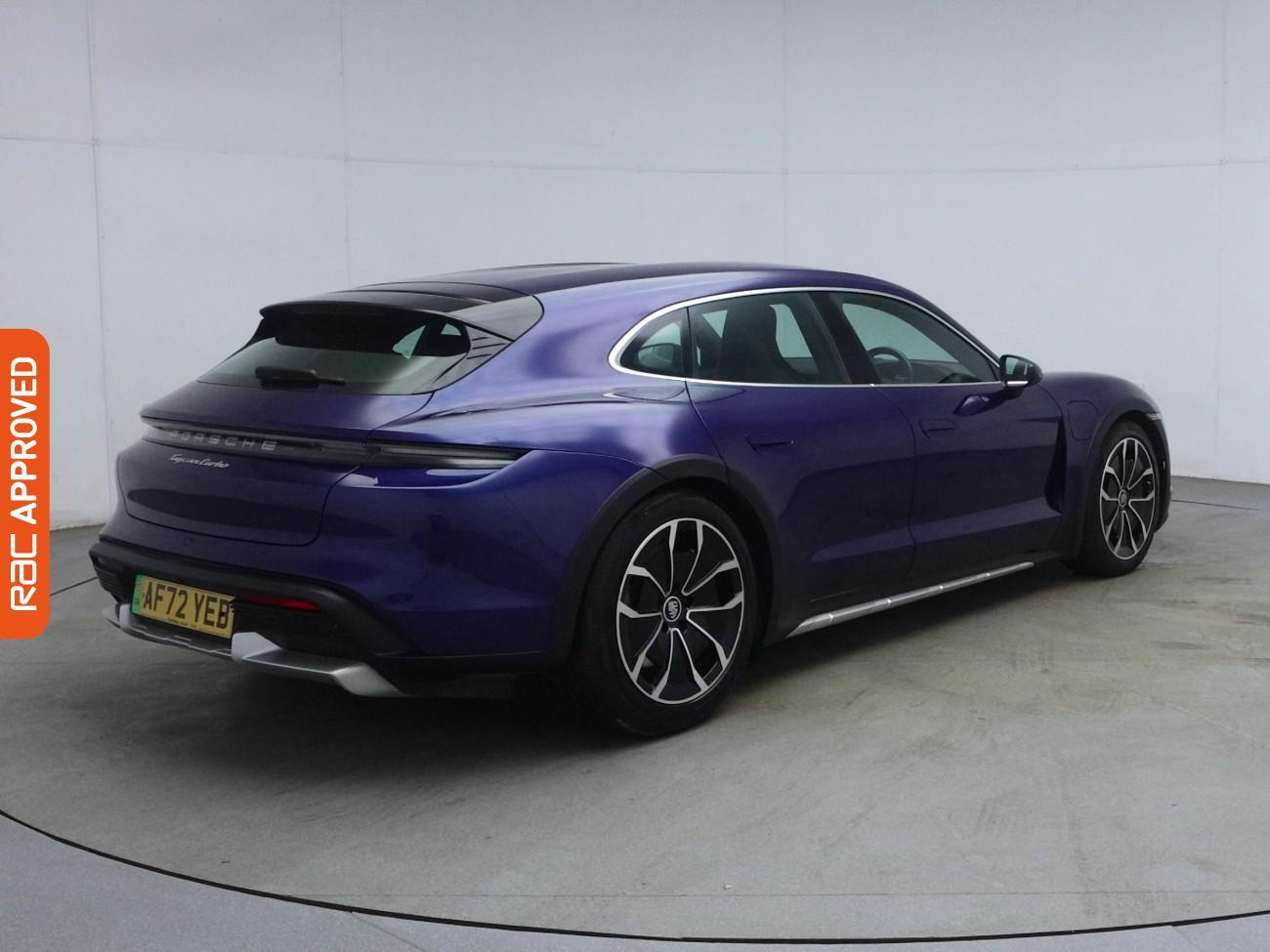 Porsche Taycan view 35