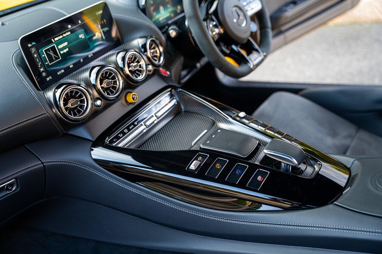 Mercedes-Benz Amg GT view 85